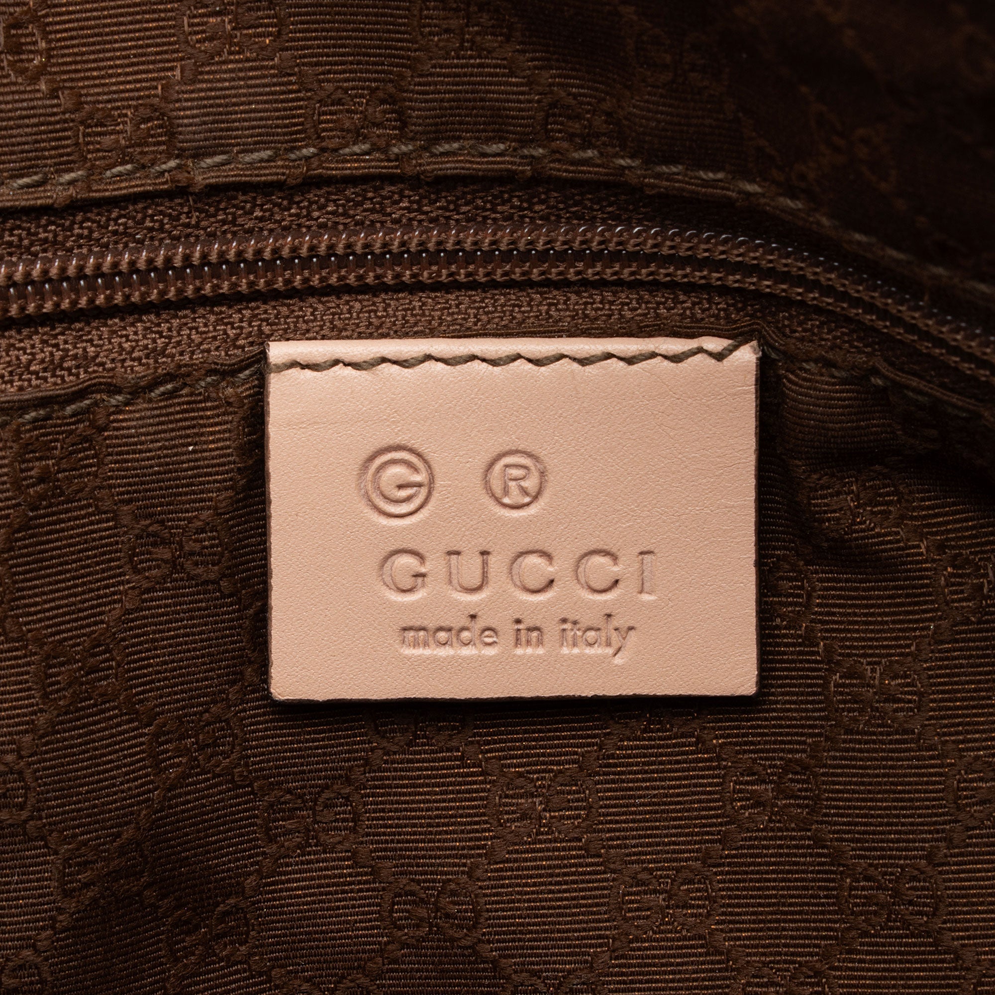 Gucci GG Canvas Small Vertical Tote (SHF-hi7sXz)
