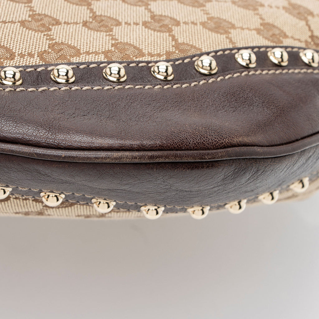 Gucci GG Canvas Studded Pelham Medium MessLBger