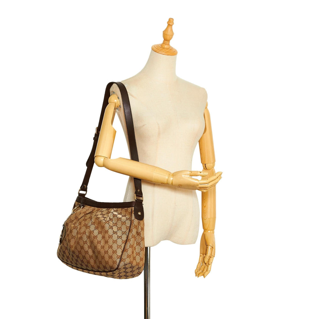 Gucci GG Canvas Sukey Crossbody Bag (SHG-mfMR1u)