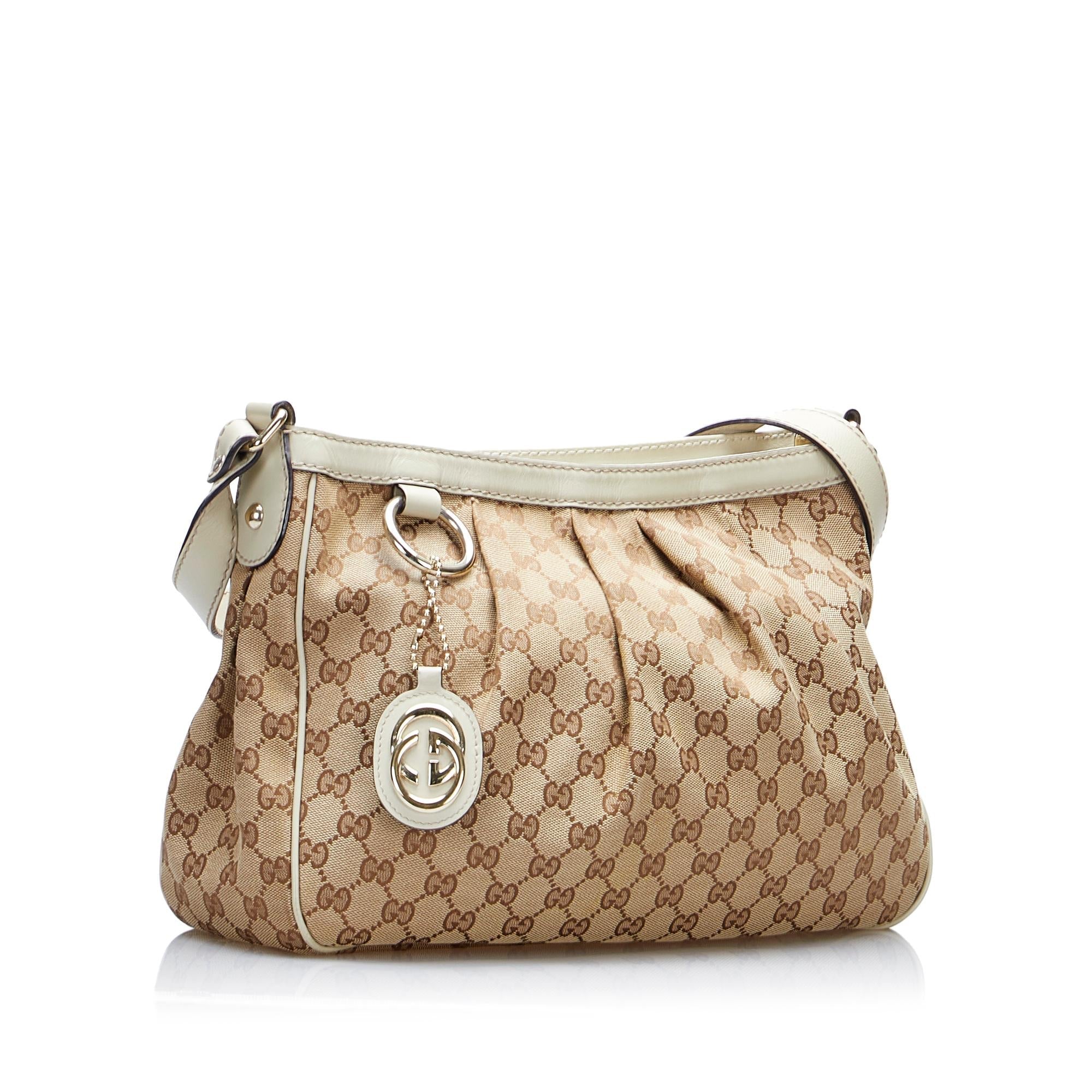 Gucci GG Canvas Sukey Crossbody (SHG-0kv9rv)