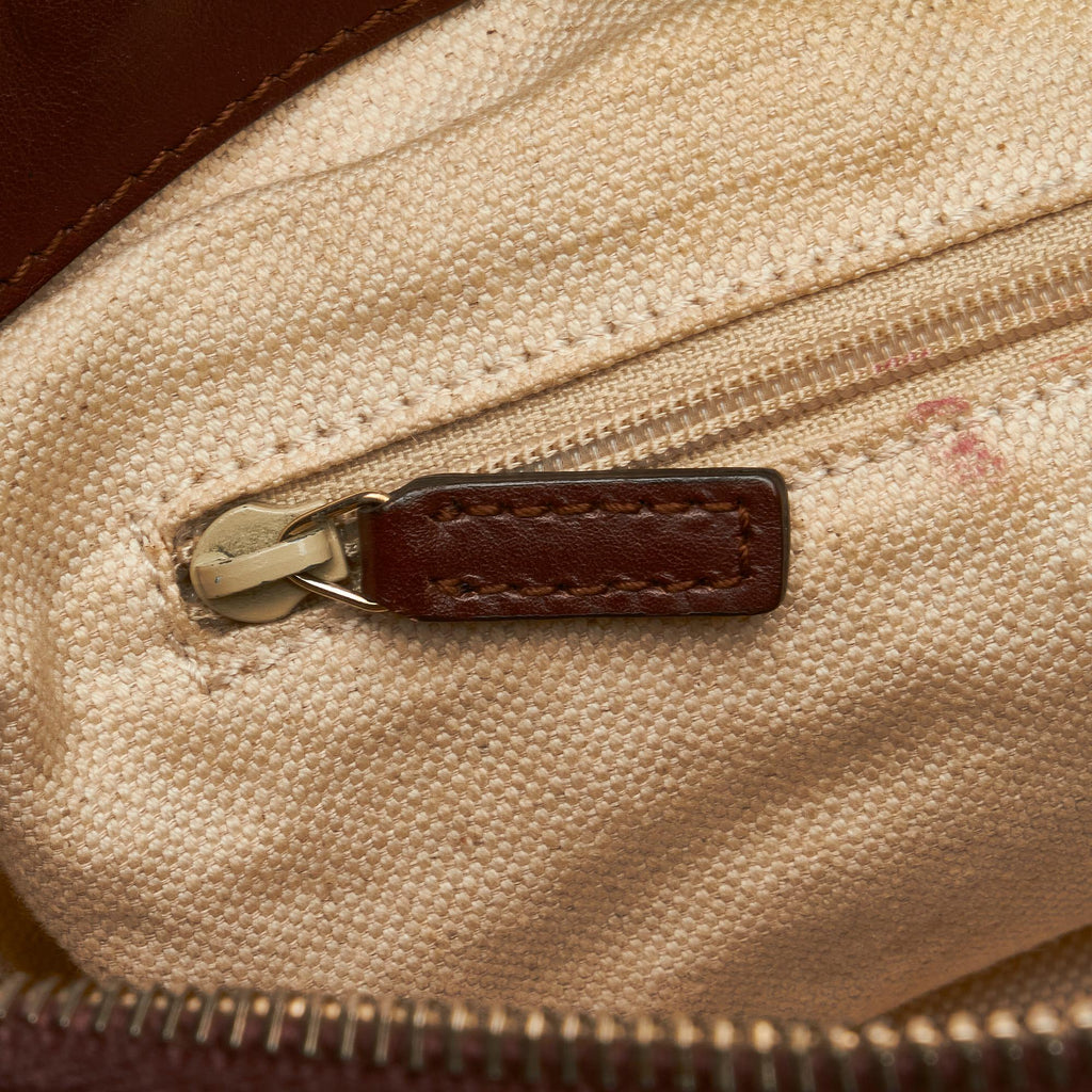 Gucci GG Canvas Sukey Handbag (SHG-LfFuDr)