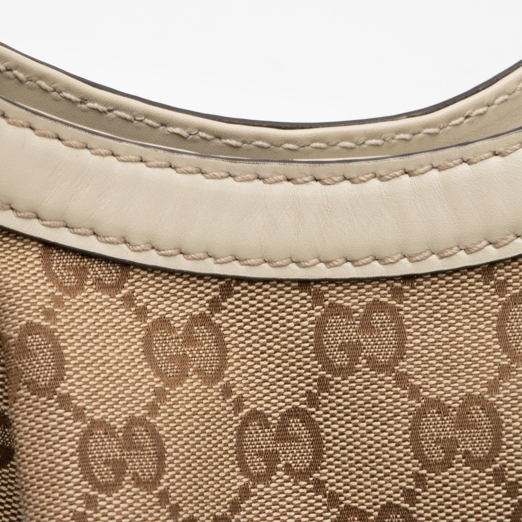 Gucci GG Canvas Sukey Medium Tote (SHF-uAnFOn)
