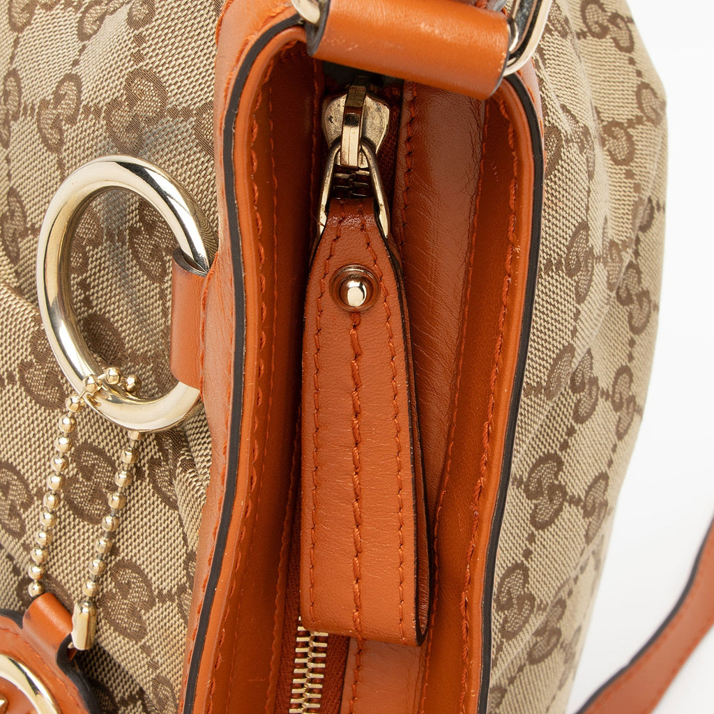 Gucci GG Canvas Sukey MessLBger