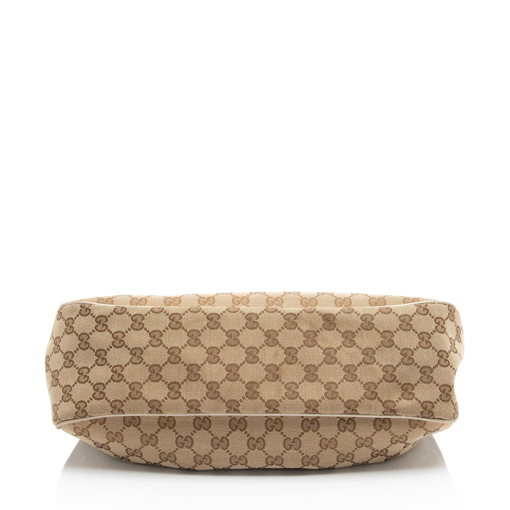 Gucci GG Canvas Sukey MessLBger