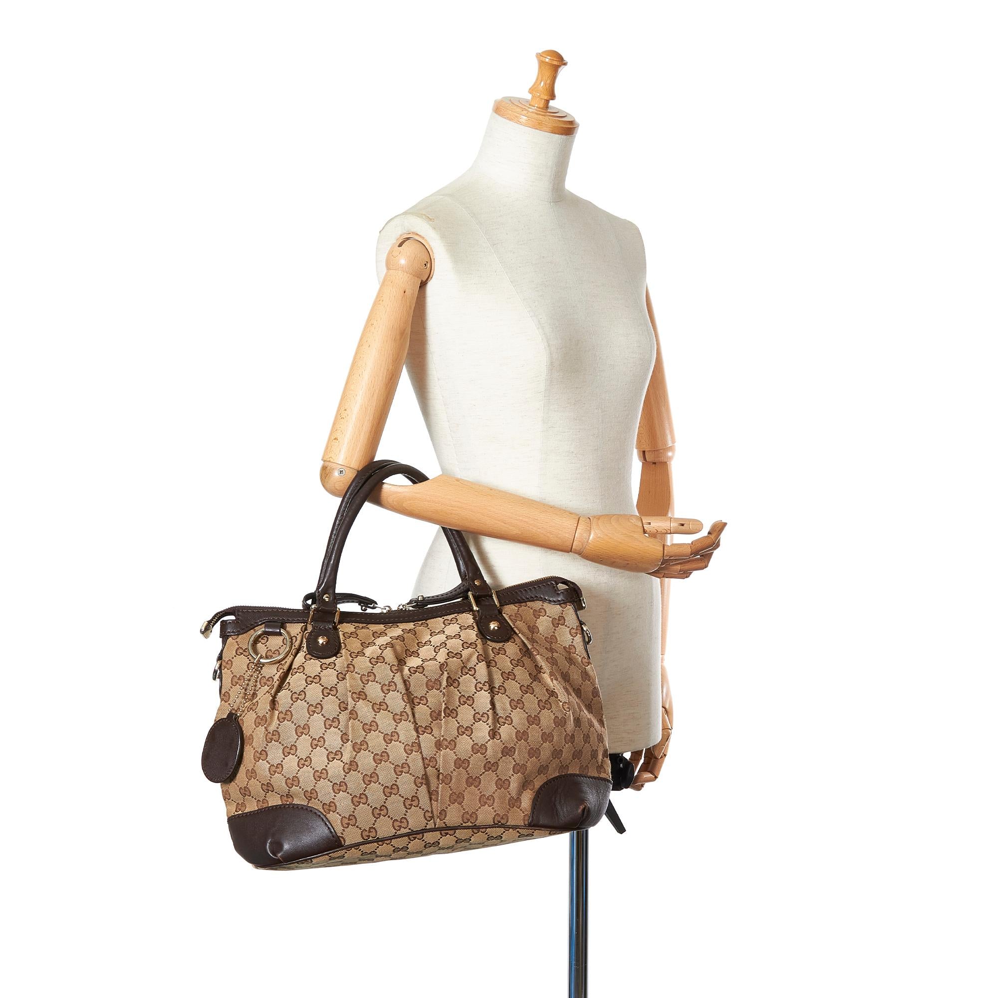 Gucci Gucci Canvas Sukey Satchel (SHG-26009)