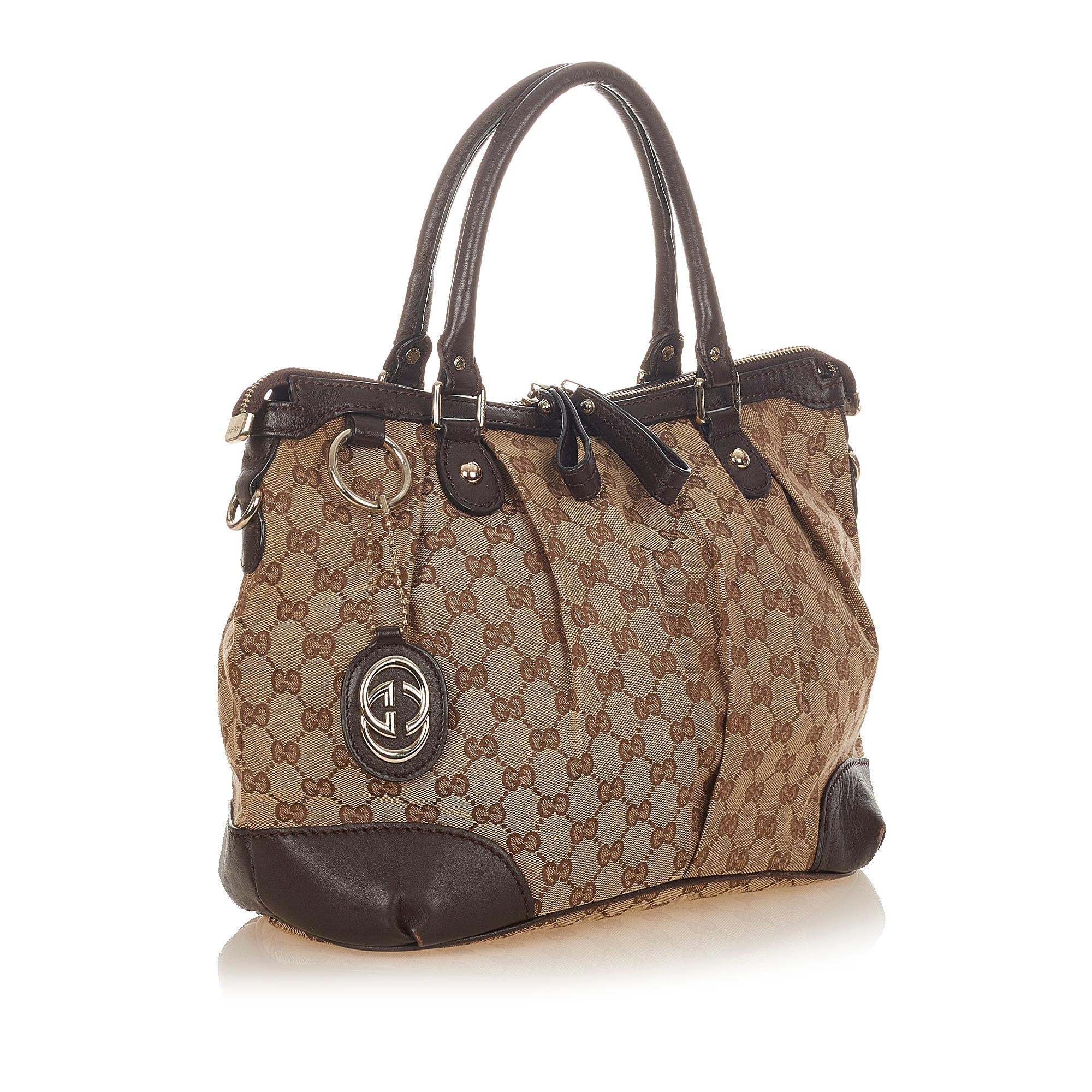 Gucci Gucci Canvas Sukey Satchel (SHG-26009)