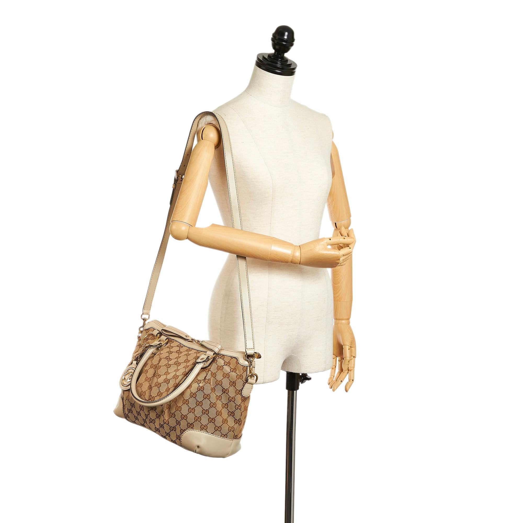 Gucci Gucci Canvas Sukey Satchel (SHG-33280)
