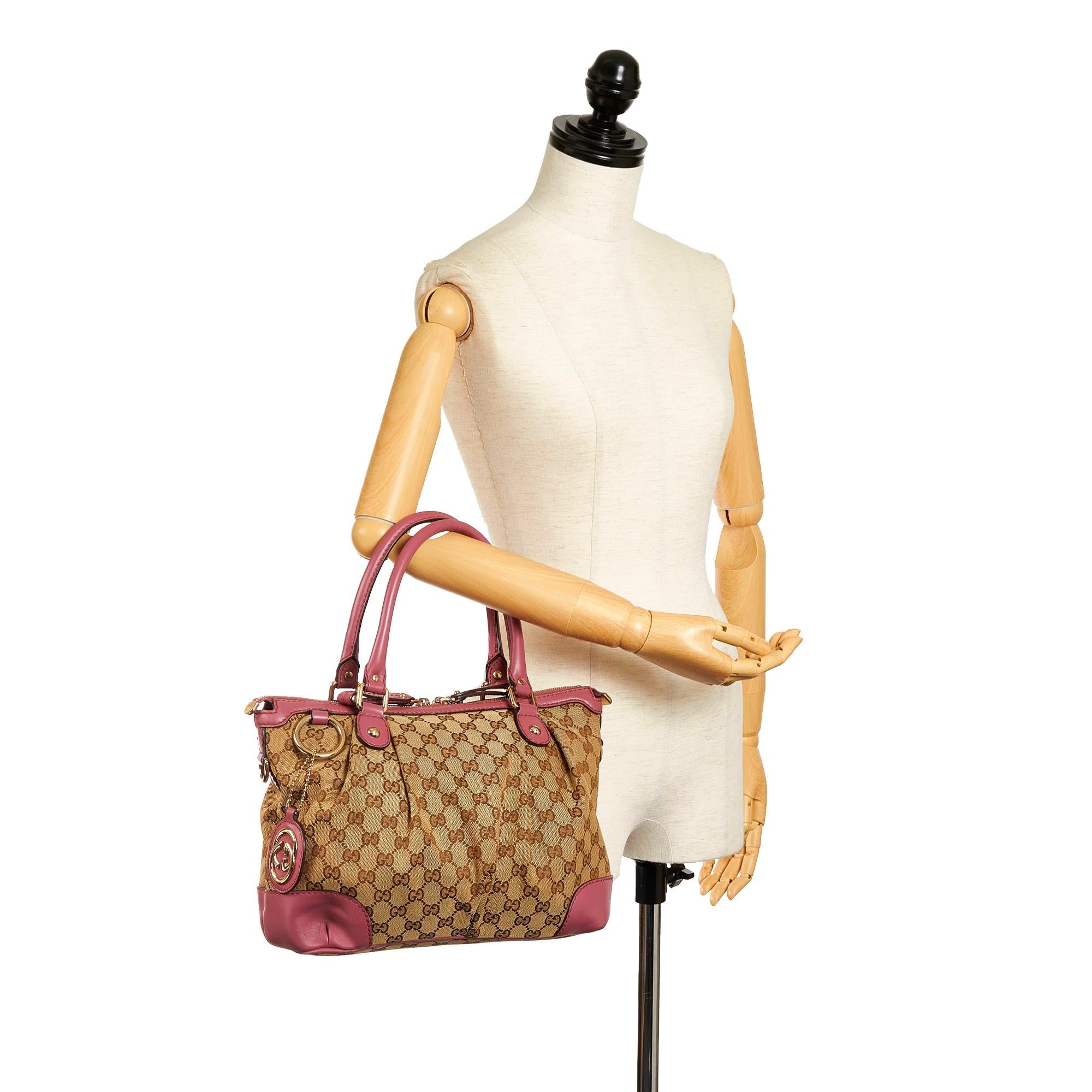 Gucci Gucci Canvas Sukey Satchel (SHG-33524)