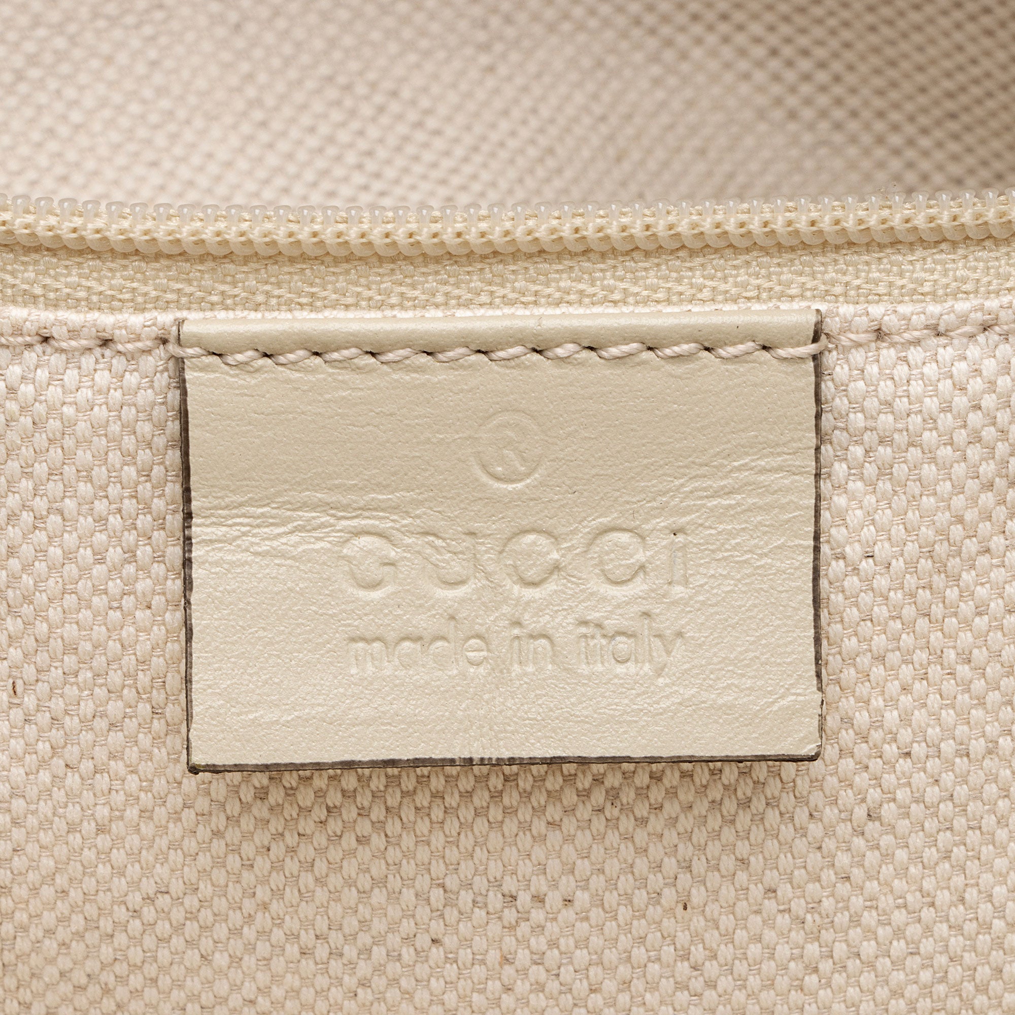 Gucci GG Canvas Sukey Satchel (SHF-SQFOq5)