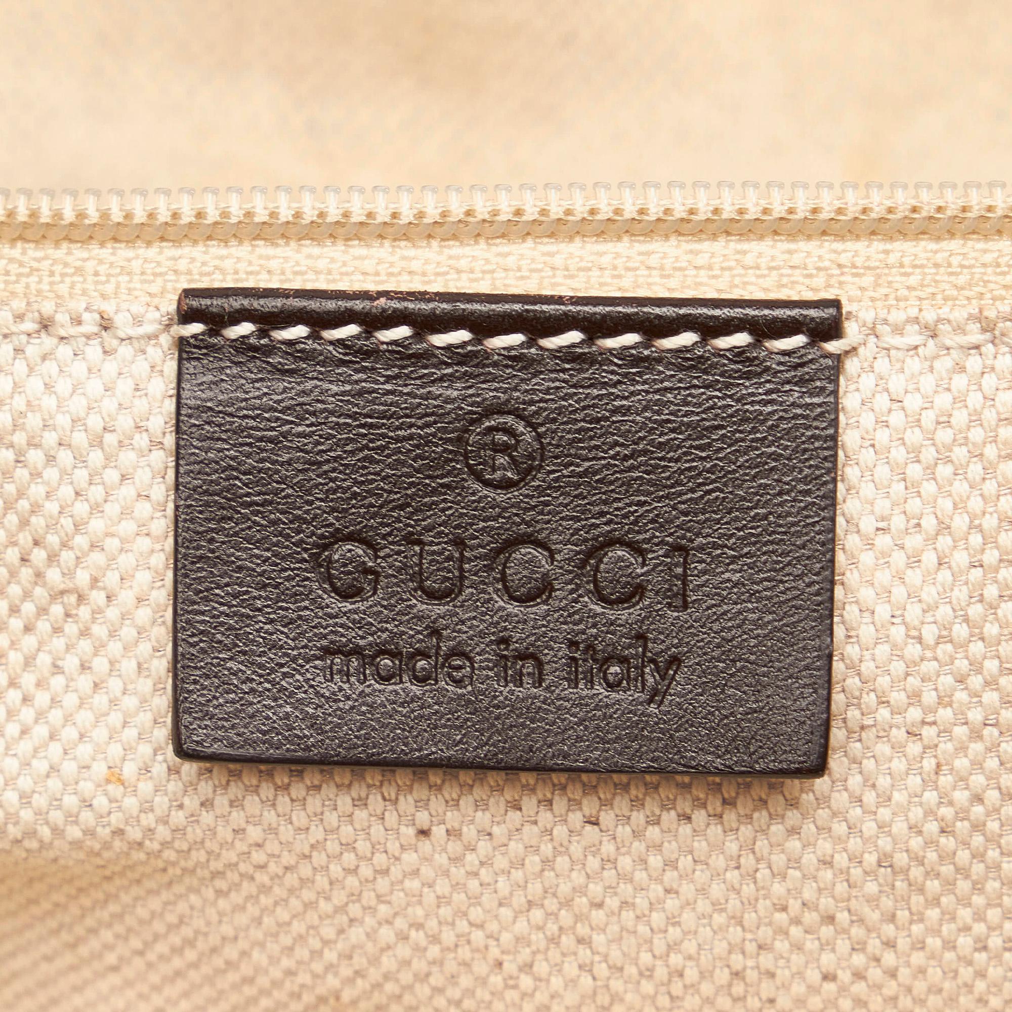 Gucci Gucci Canvas Sukey Shoulder Bag (SHG-28750)