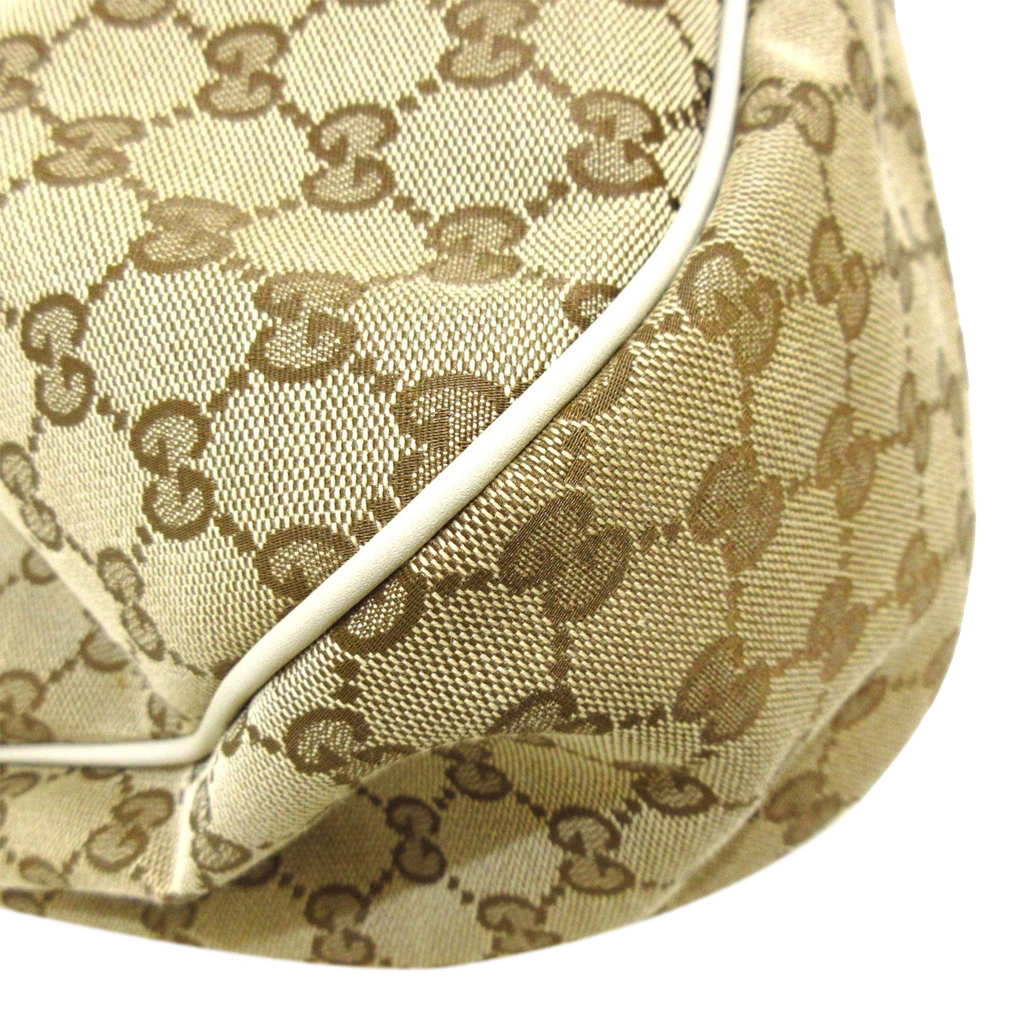 Gucci GG Canvas Sukey Shoulder Bag (SHG-BEWwh3)