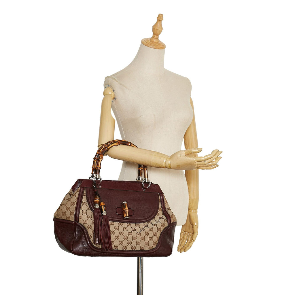 Gucci GG Canvas Tassel Bamboo (SHG-35227)