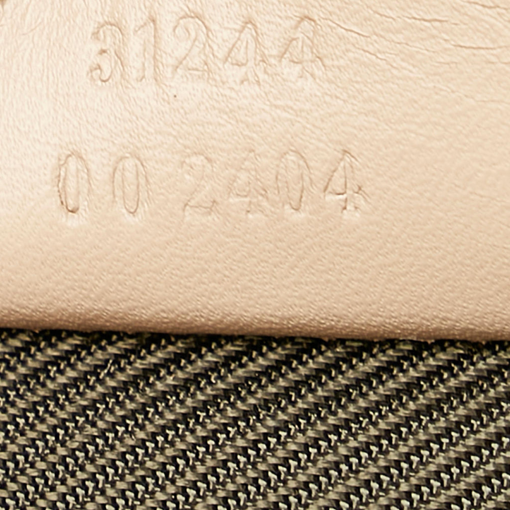 Gucci GG Canvas Tote Bag (SHG-25902)
