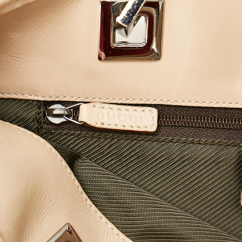 Gucci GG Canvas Tote Bag (SHG-25902)