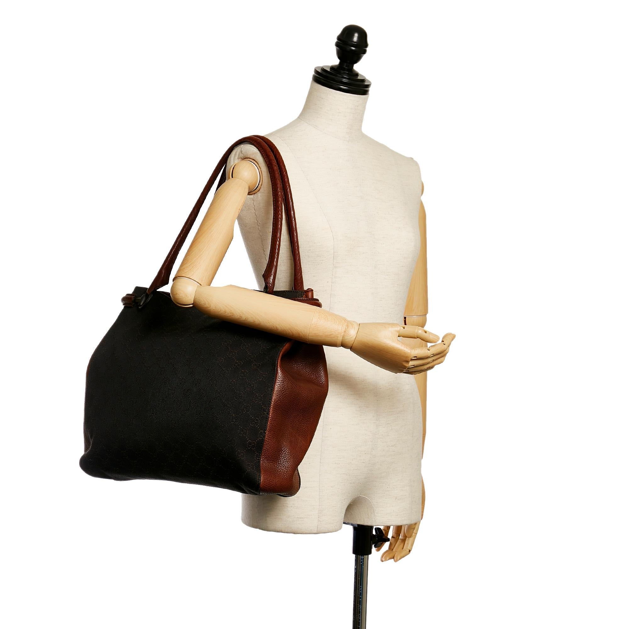 Gucci GG Canvas Tote Bag (SHG-31327)