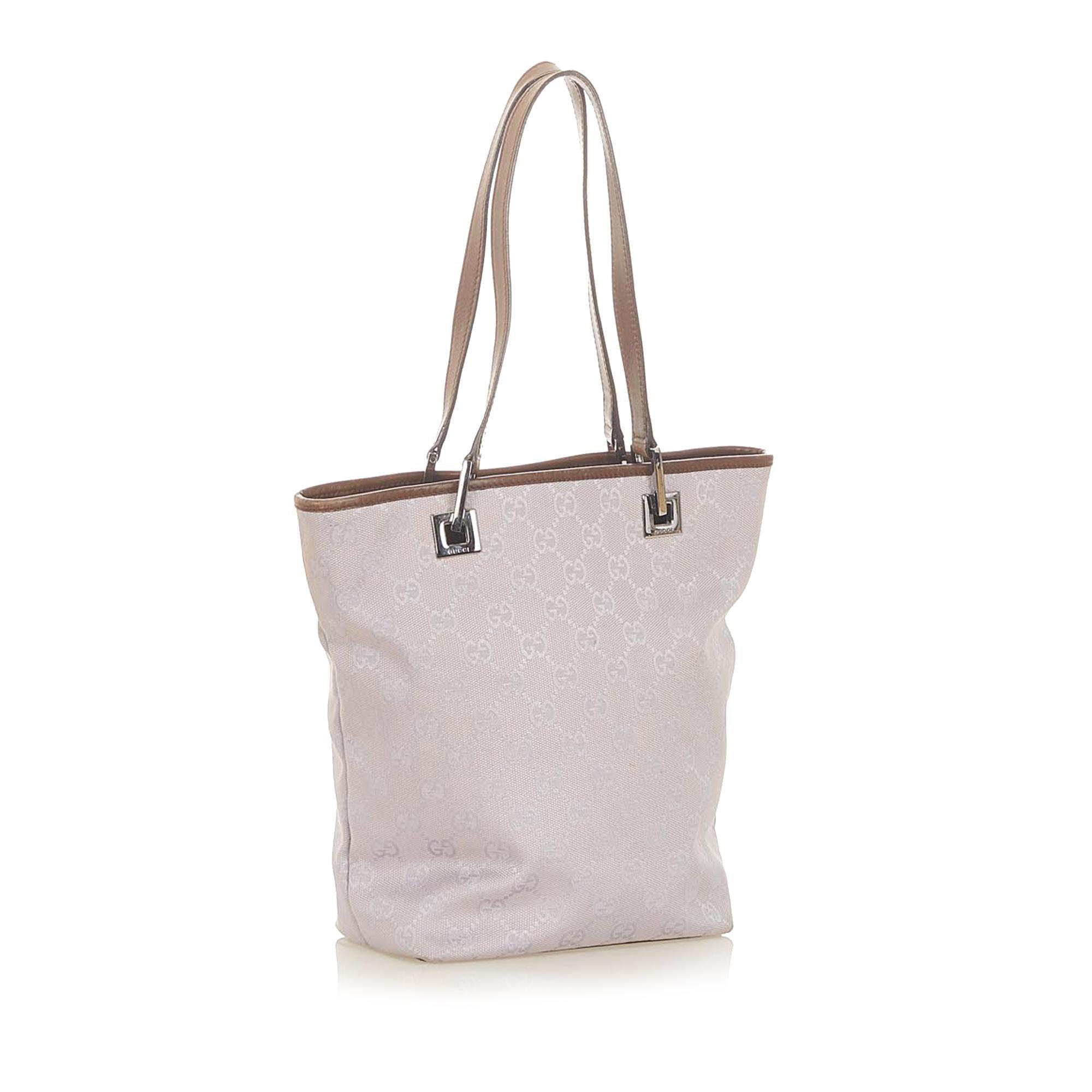 Gucci GG Canvas Tote Bag (SHG-32160)