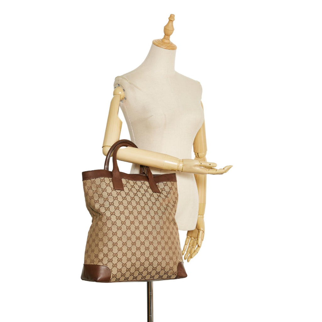 Gucci GG Canvas Tote Bag (SHG-CeIPbG)