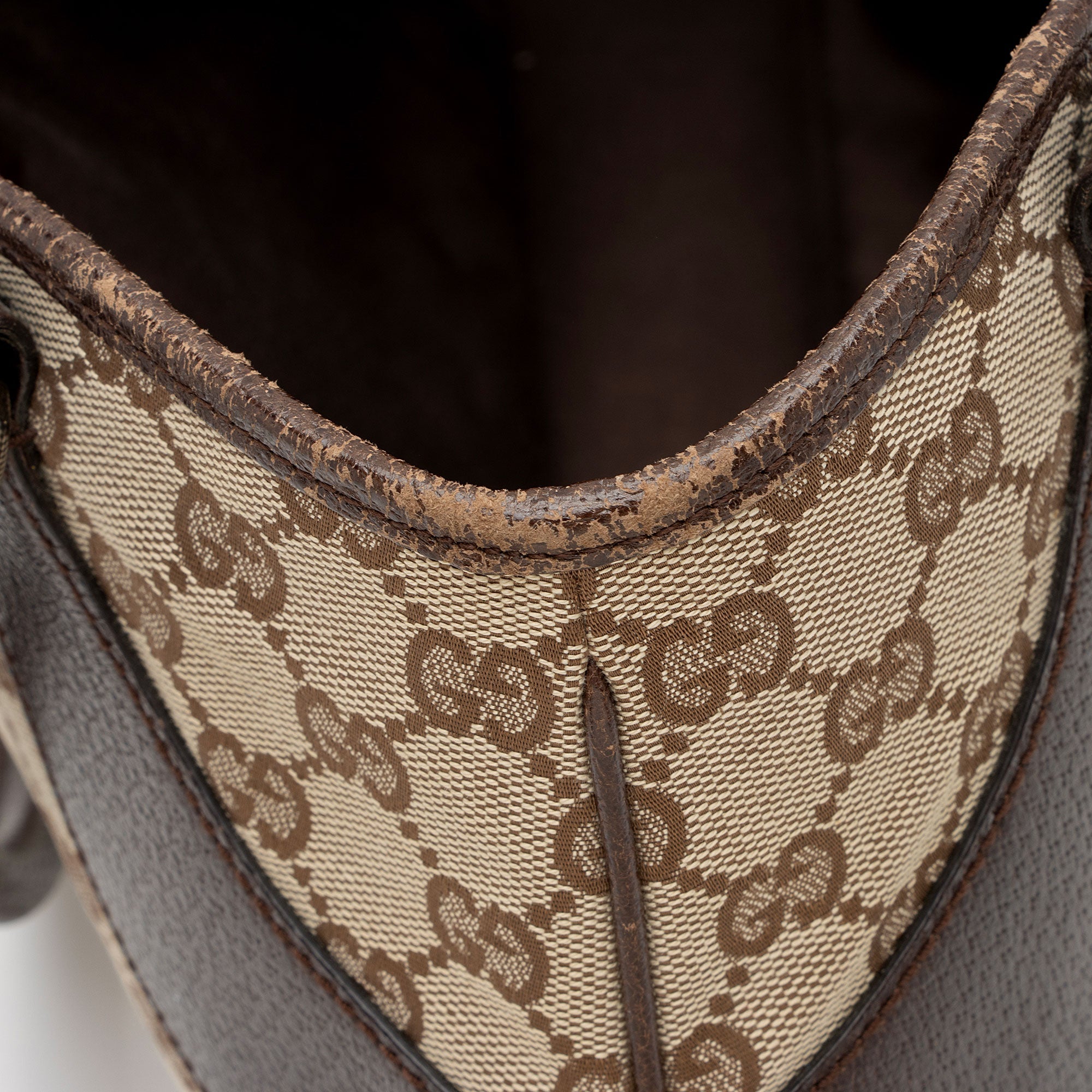 Gucci GG Canvas Tote (SHF-kAPfKv)