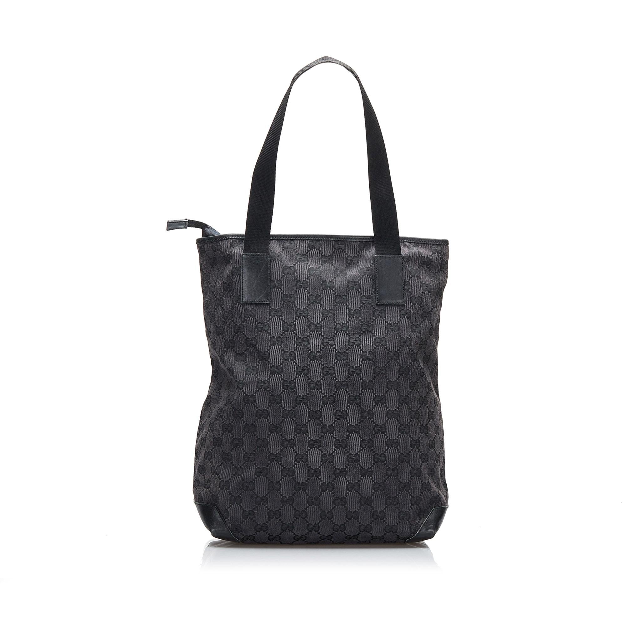 Gucci GG Canvas Tote (SHG-AtlGKp)