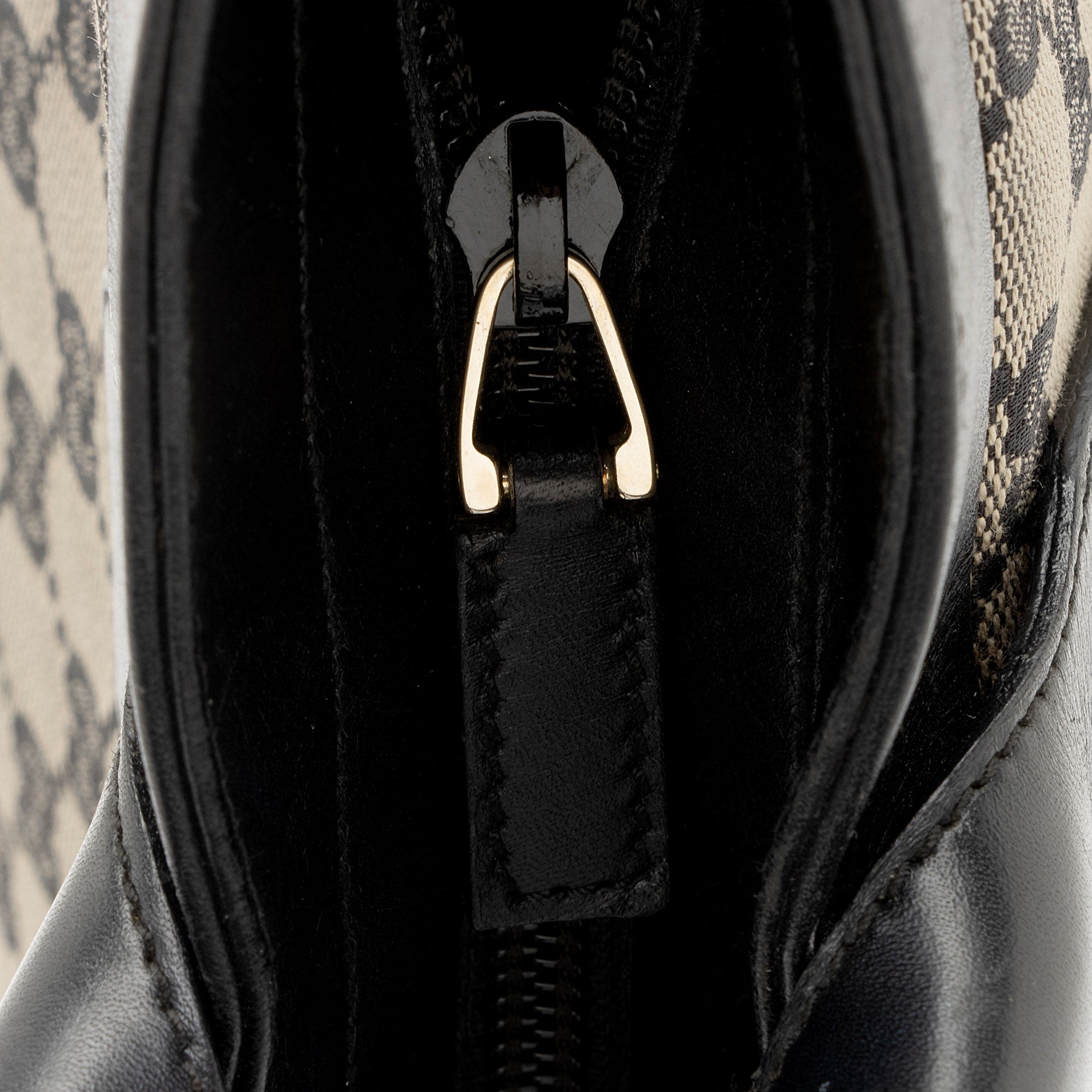 Gucci GG Canvas Tote (SHF-PZuc5z)
