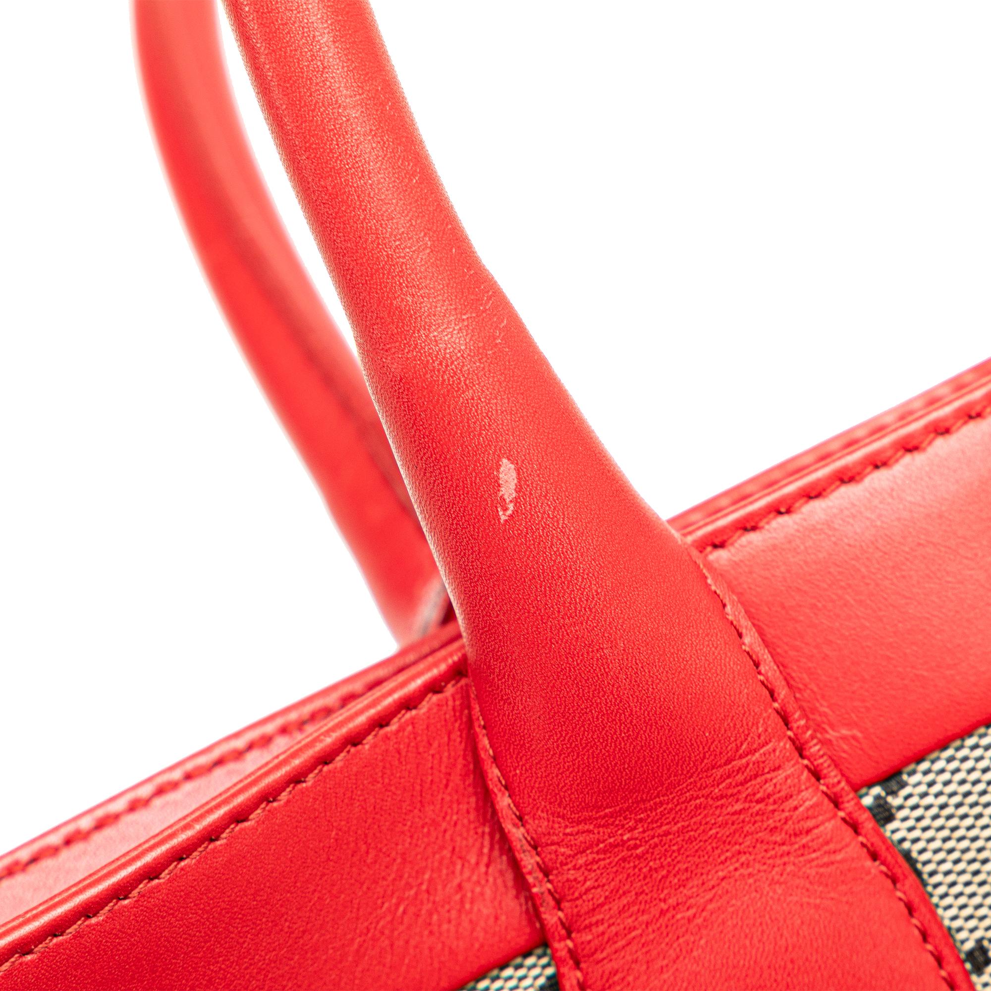 Gucci GG Canvas Tote (SHG-kbk6ZY)