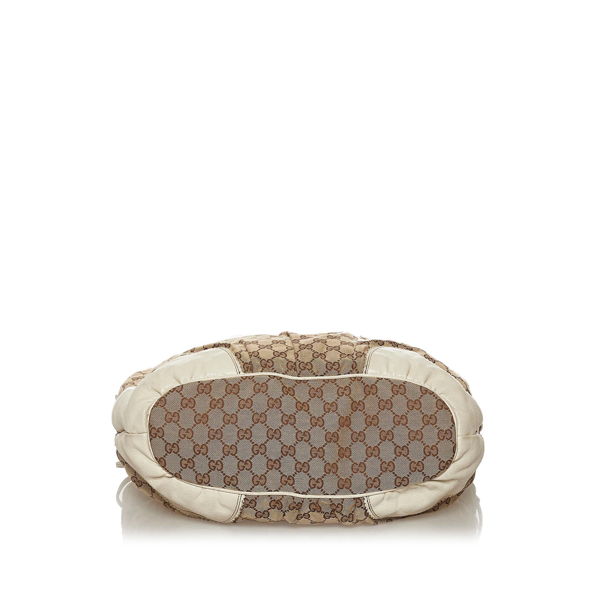 Gucci Gucci Canvas Tribeca Shoulder Bag (SHG-28570)