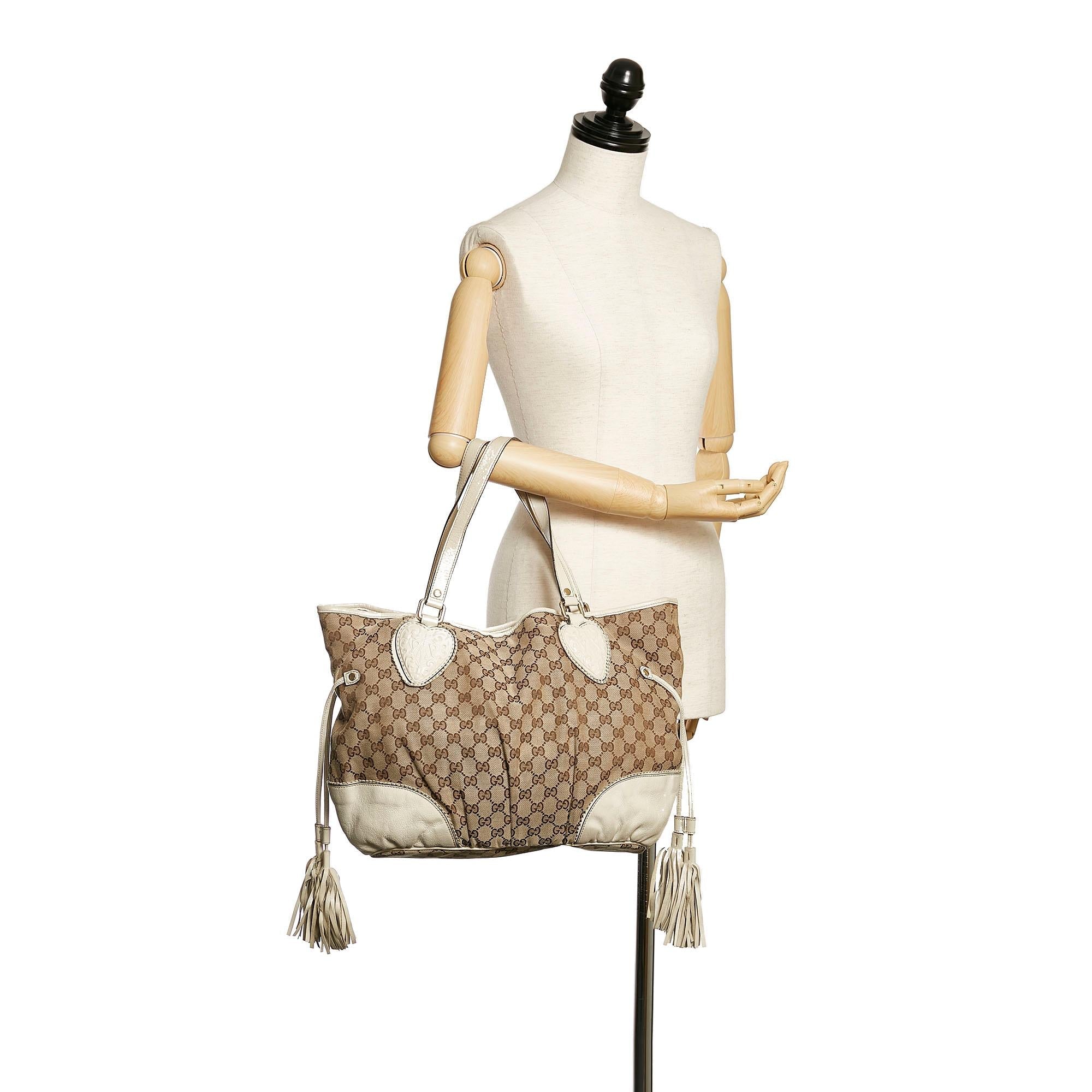 Gucci Gucci Canvas Tribeca Shoulder Bag (SHG-28570)