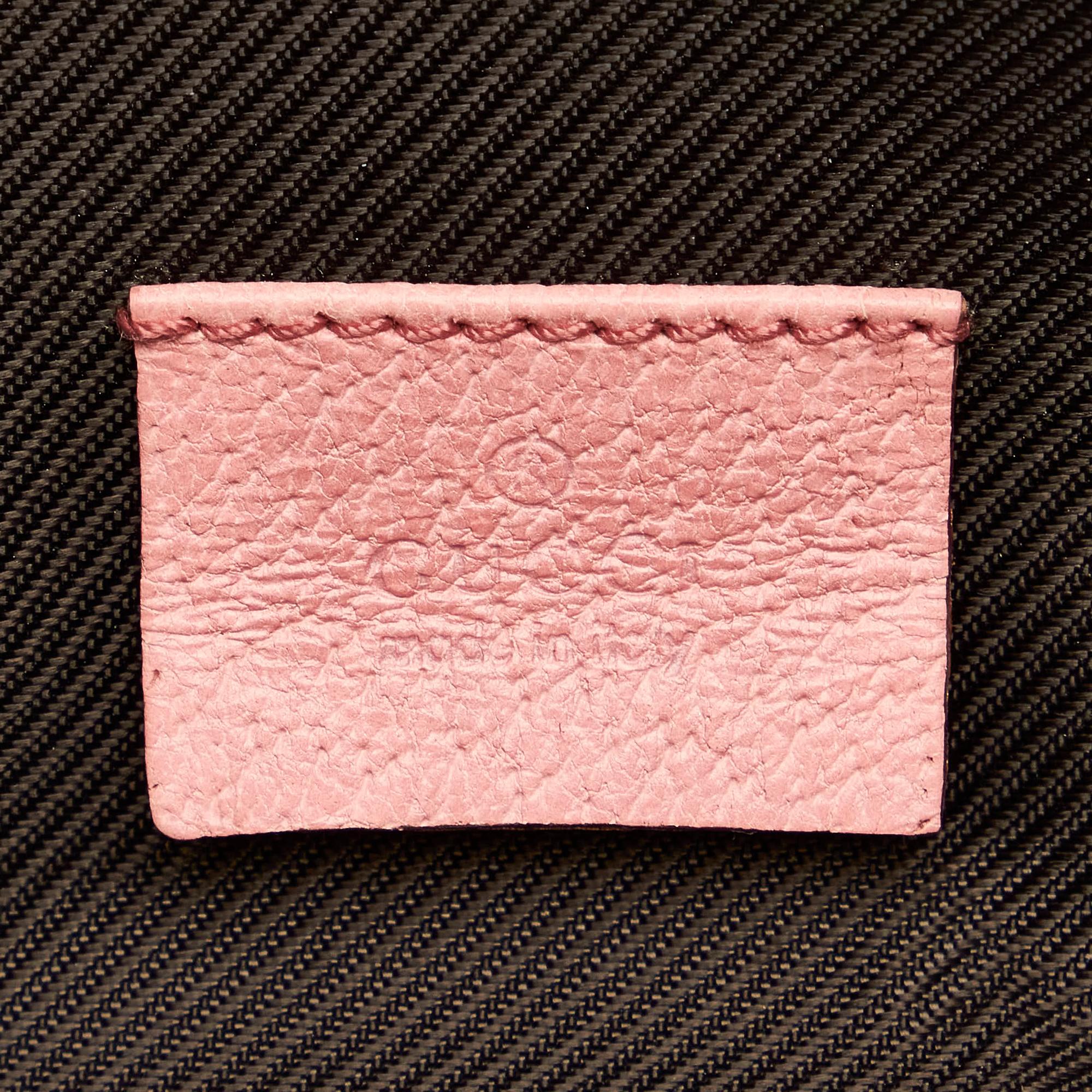 Gucci Gucci Canvas Vanity Bag (SHG-29433)