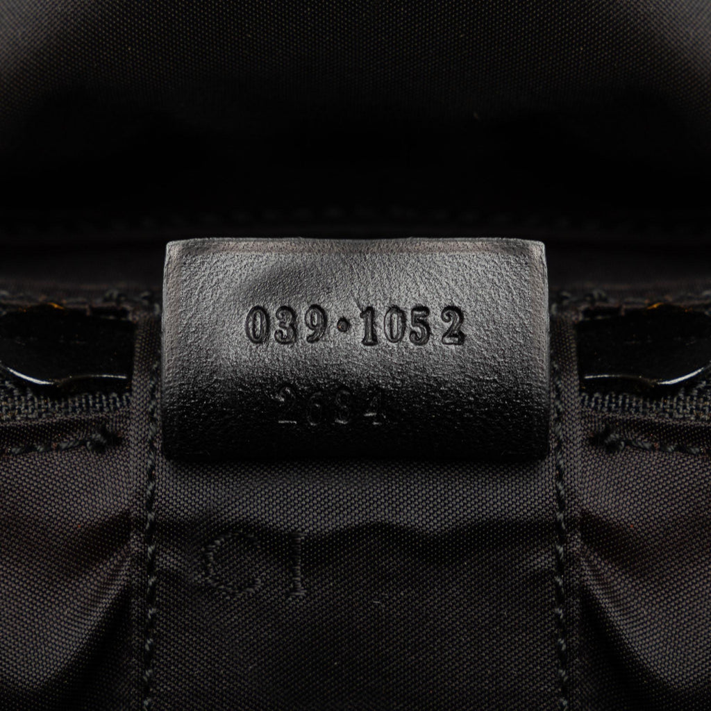 Gucci GG Canvas Vanity Bag (SHG-5kxF0Q)