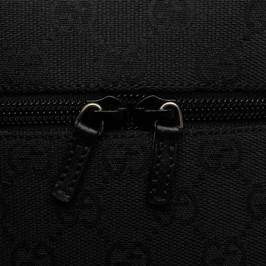 Gucci GG Canvas Vanity Bag (SHG-5kxF0Q)