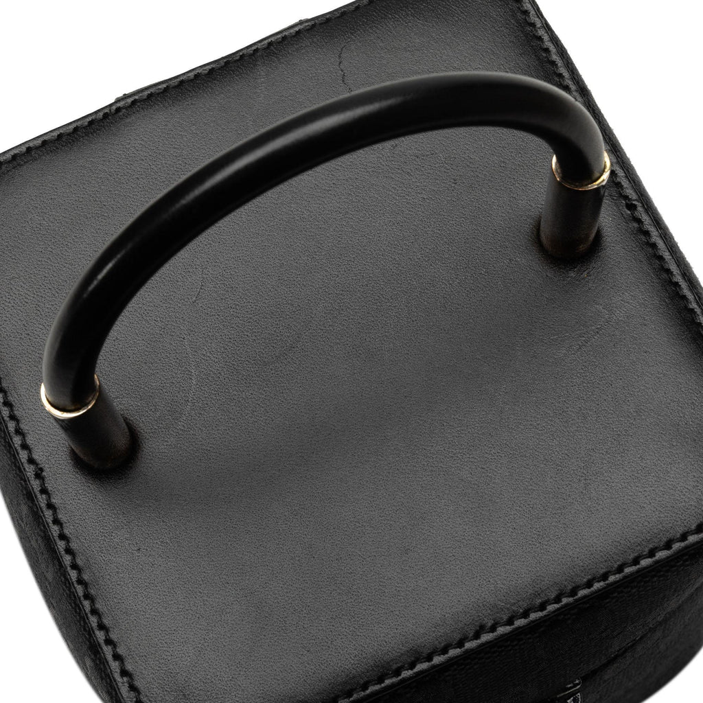 Gucci GG Canvas Vanity Bag (SHG-5kxF0Q)