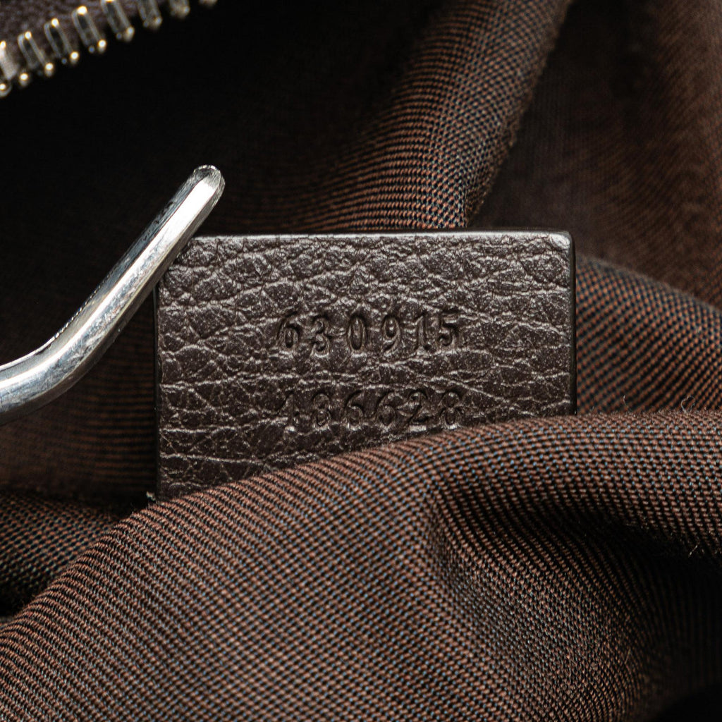 Gucci GG Canvas Waist Pouch (SHG-EXohJH)