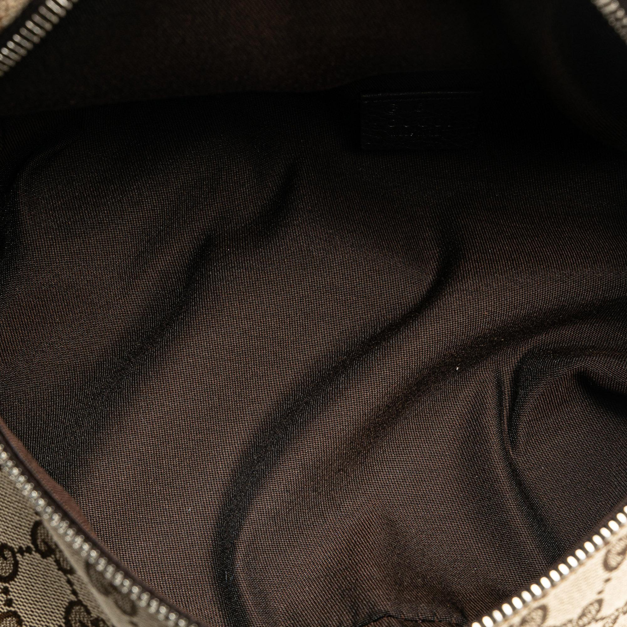 Gucci GG Canvas Waist Pouch (SHG-EXohJH)