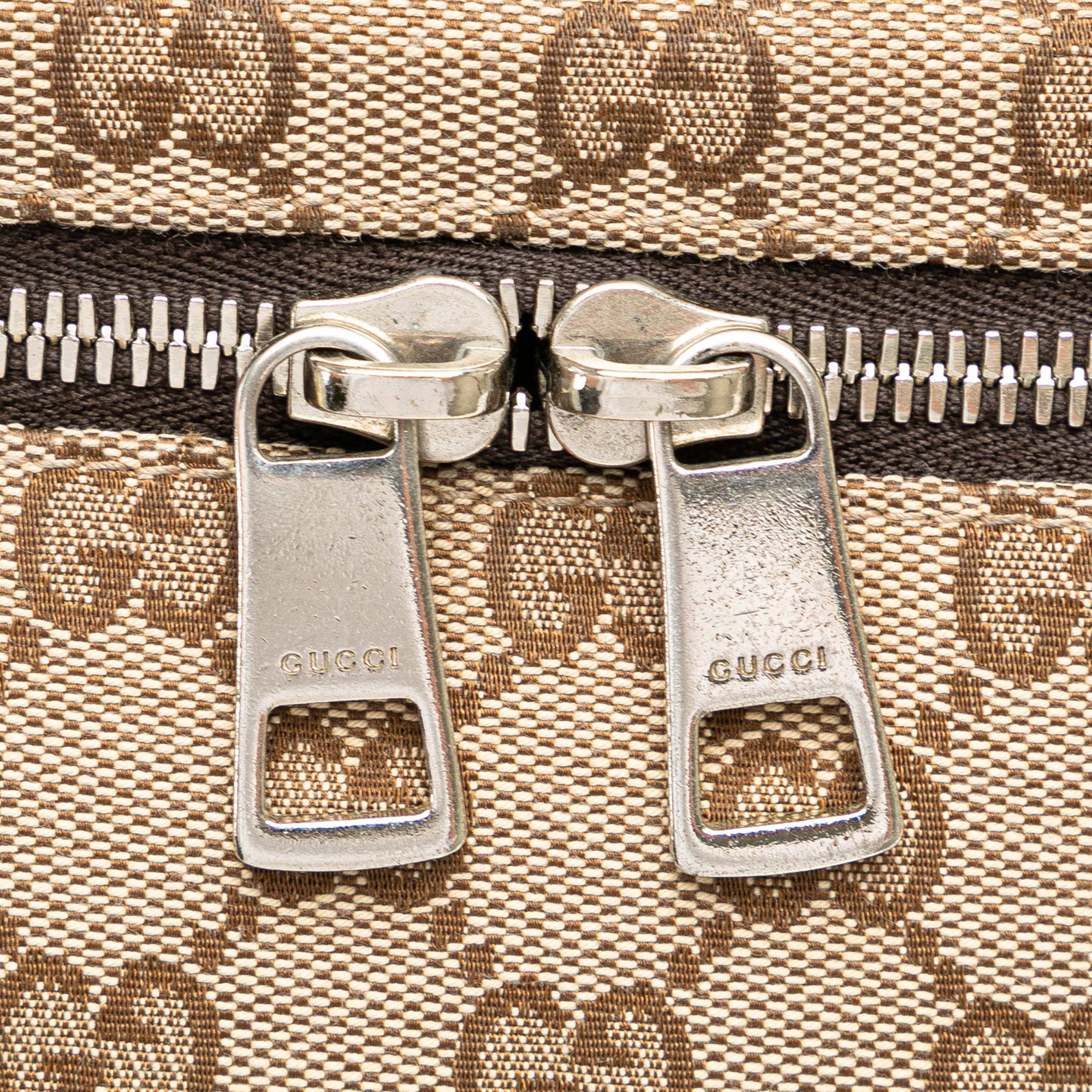 Gucci GG Canvas Waist Pouch (SHG-weuTOB)