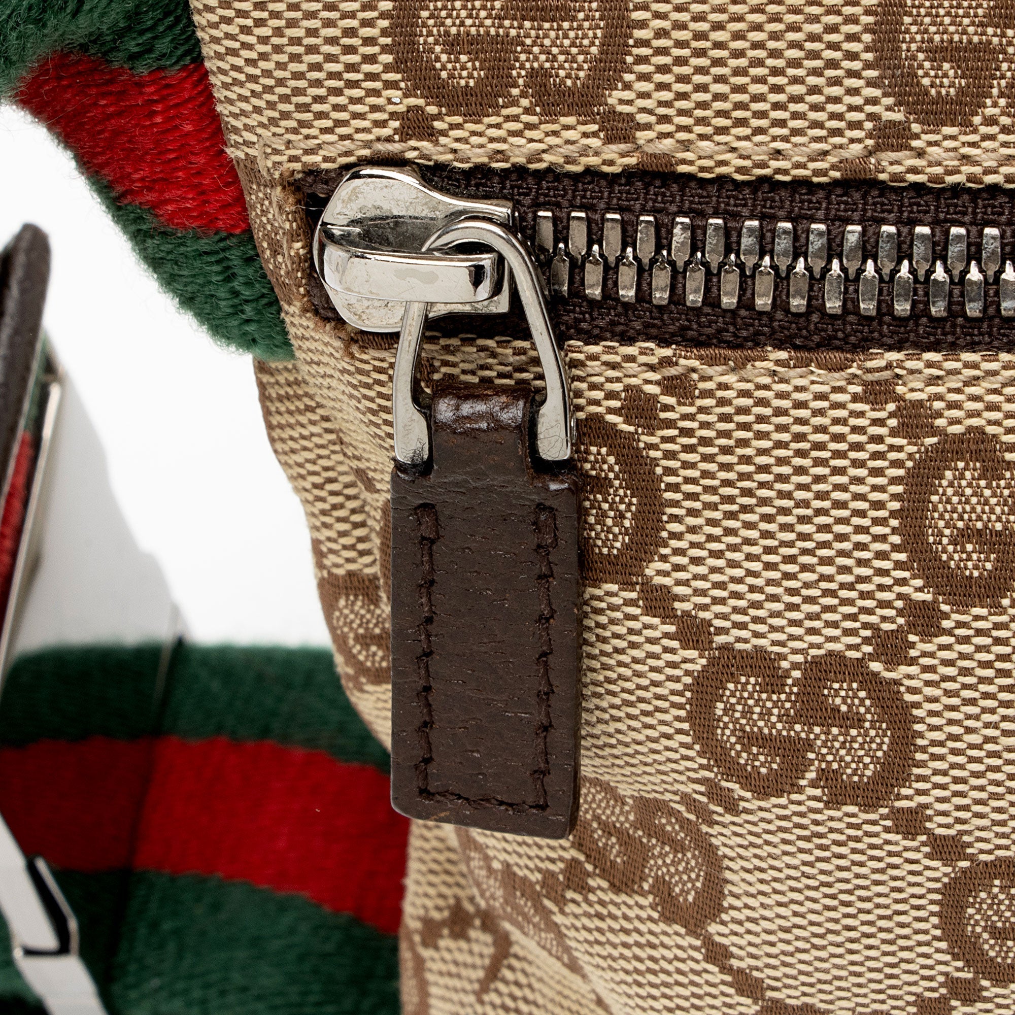 Gucci GG Canvas Web Belt Bag (SHF-k4S9yN)