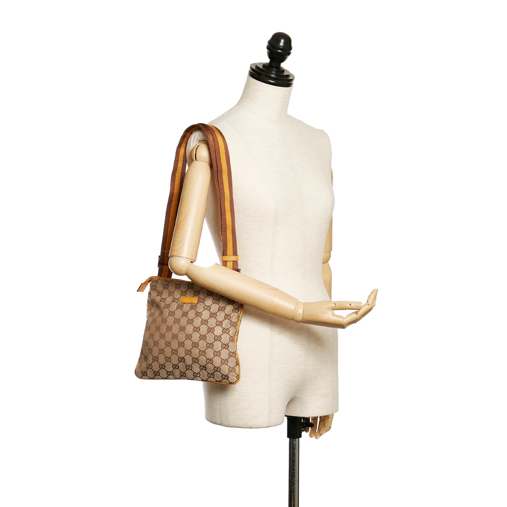 Gucci Gucci Canvas Web Crossbody Bag (SHG-30269)