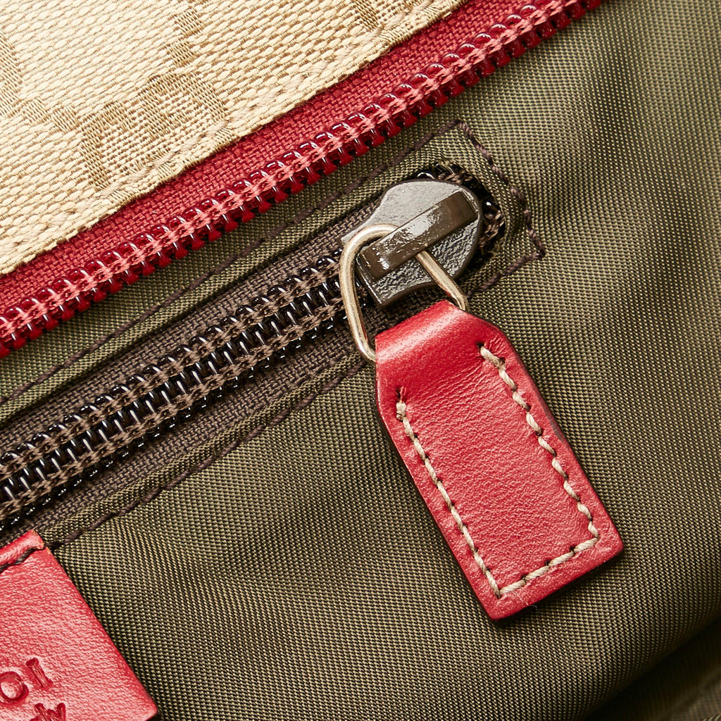 Gucci Gucci Canvas Web Shoulder Bag (SHG-26080)