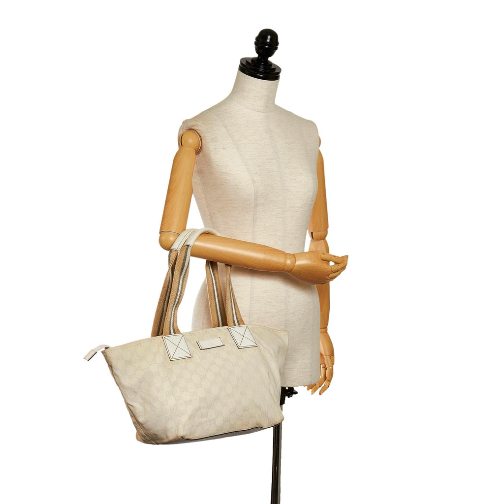 Gucci Gucci Canvas Web Shoulder Bag (SHG-32669)