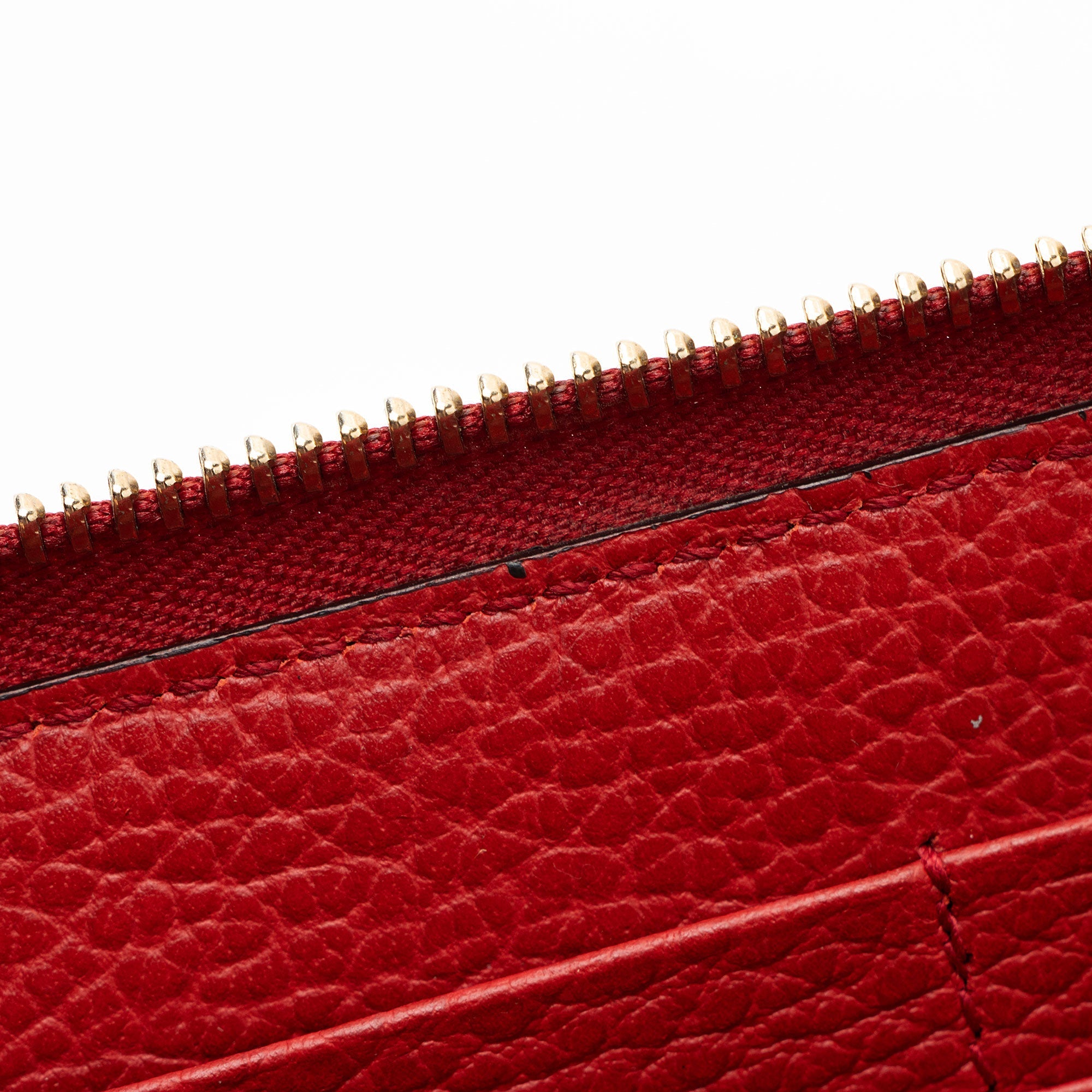 Gucci GG Canvas Zip Around Wallet (SHF-pjF8AV)