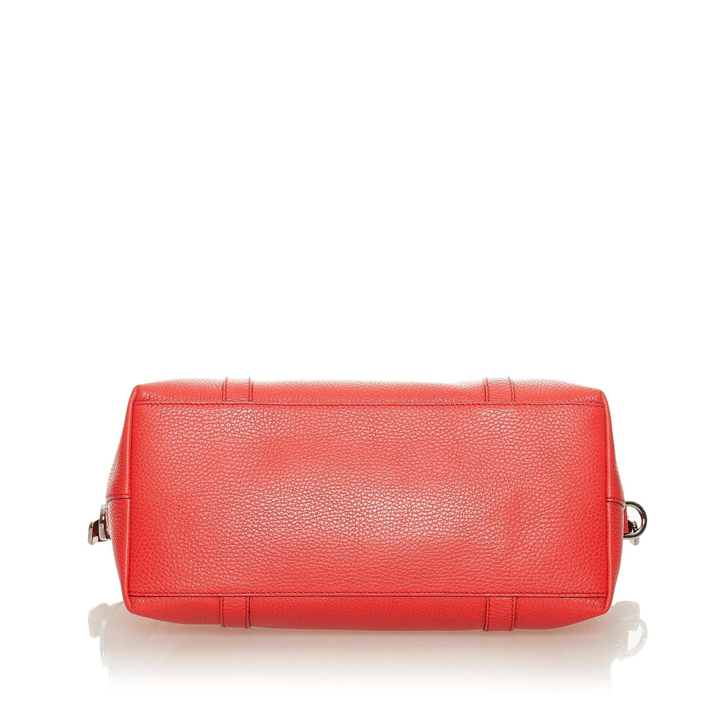 Gucci Gucci Charm Dome Leather Handbag (SHG-27273)
