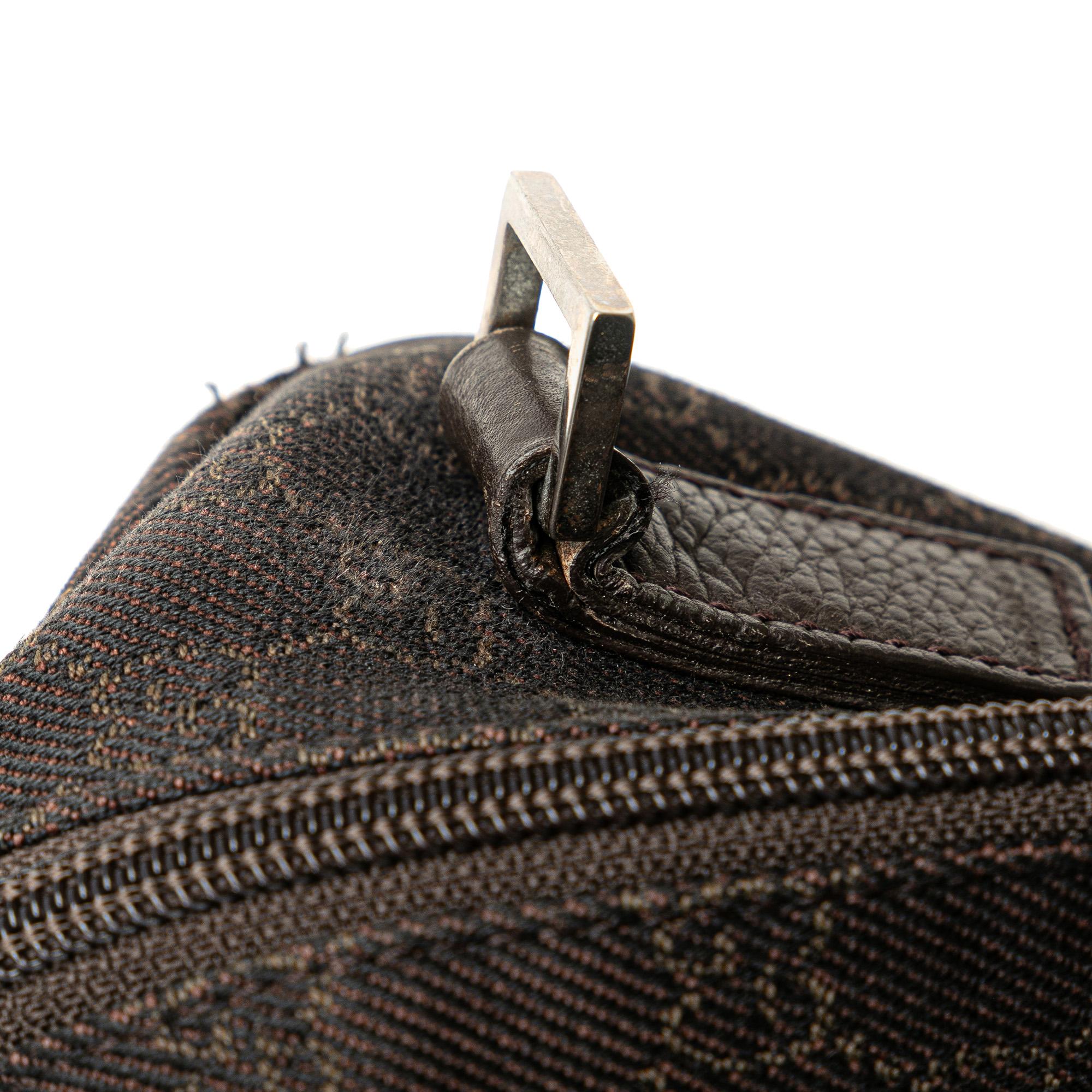 Gucci GG Denim Travel Bag (SHG-DNQbci)