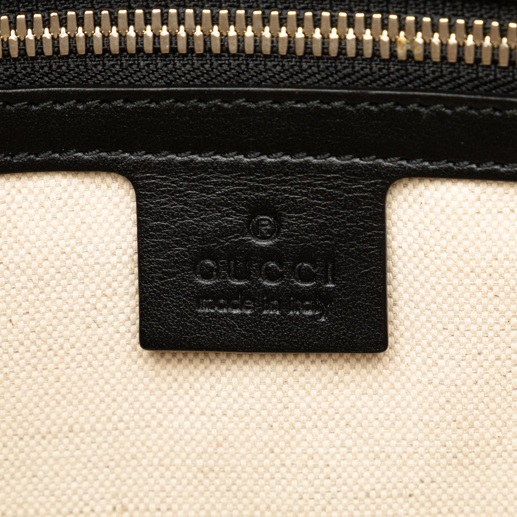 Gucci GG Embossed Tote Bag (SHG-w2F0hl)