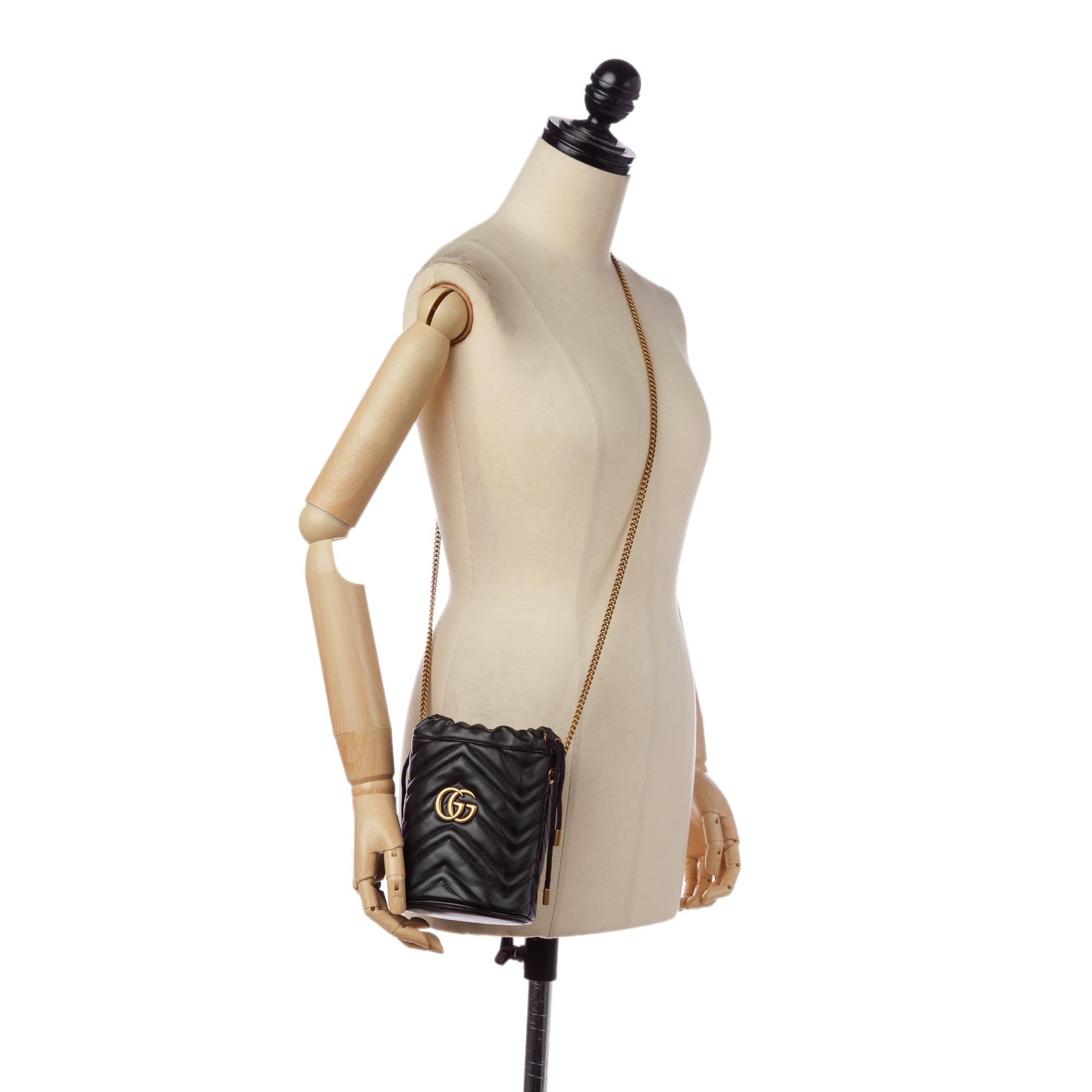 Gucci Gucci Marmont Leather Chain Bucket Bag (SHG-33456)