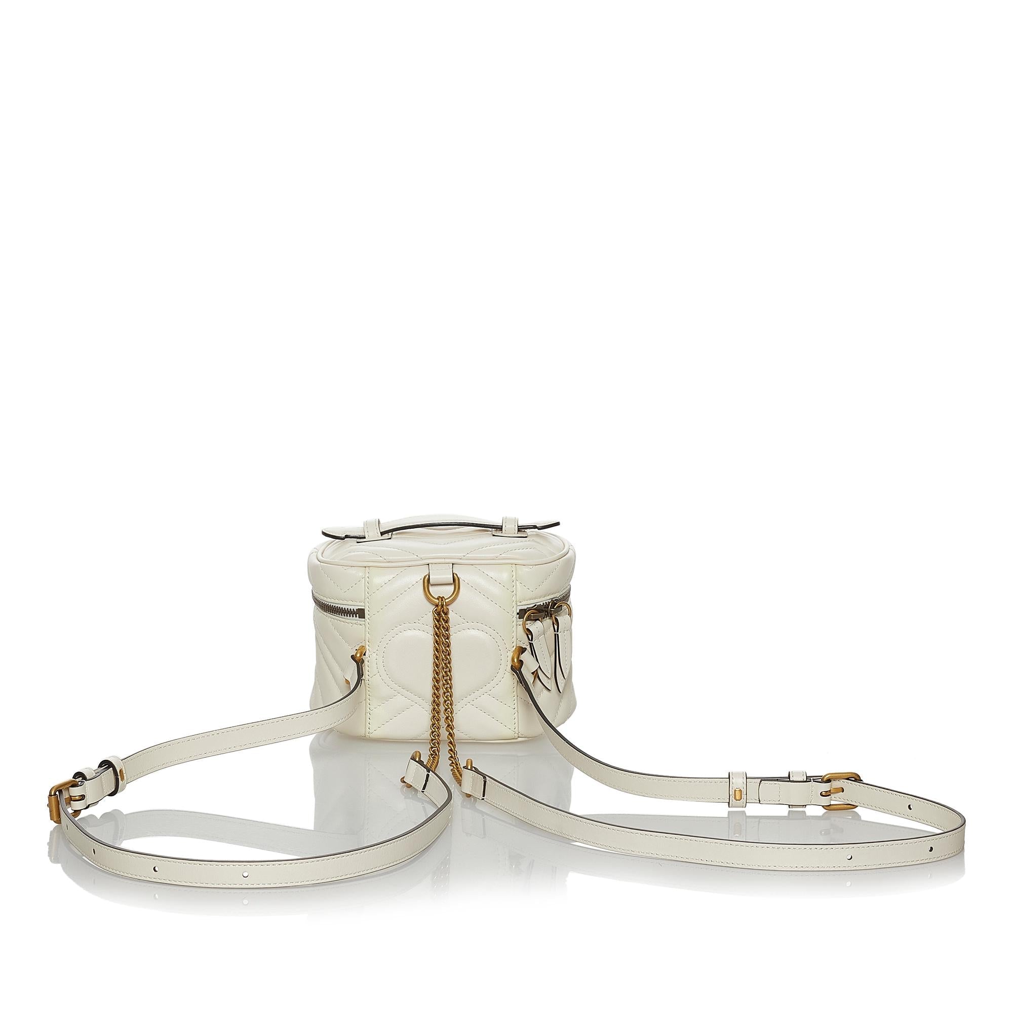 Gucci Gucci Marmont Leather Round Backpack (SHG-28597)