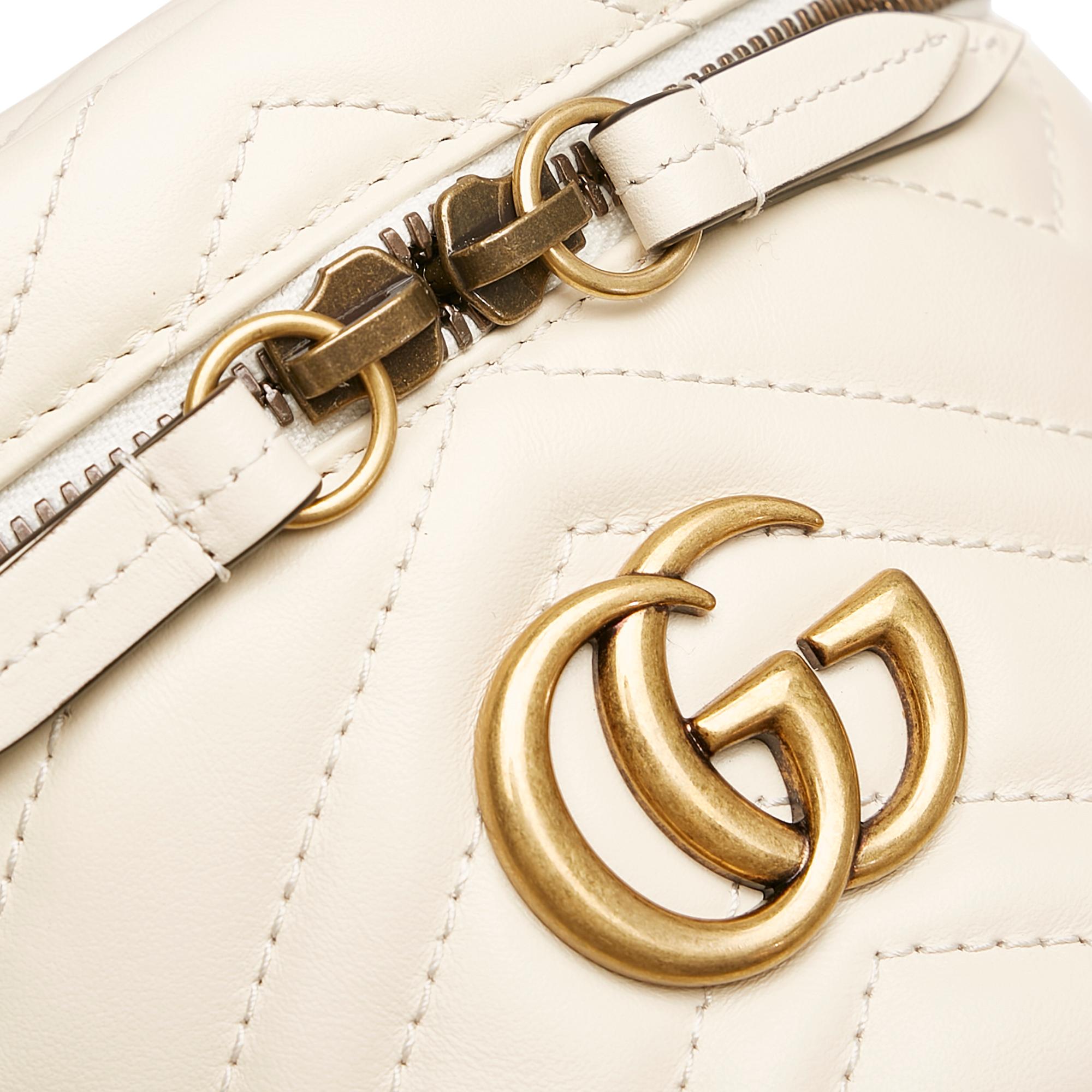 Gucci Gucci Marmont Leather Round Backpack (SHG-28597)