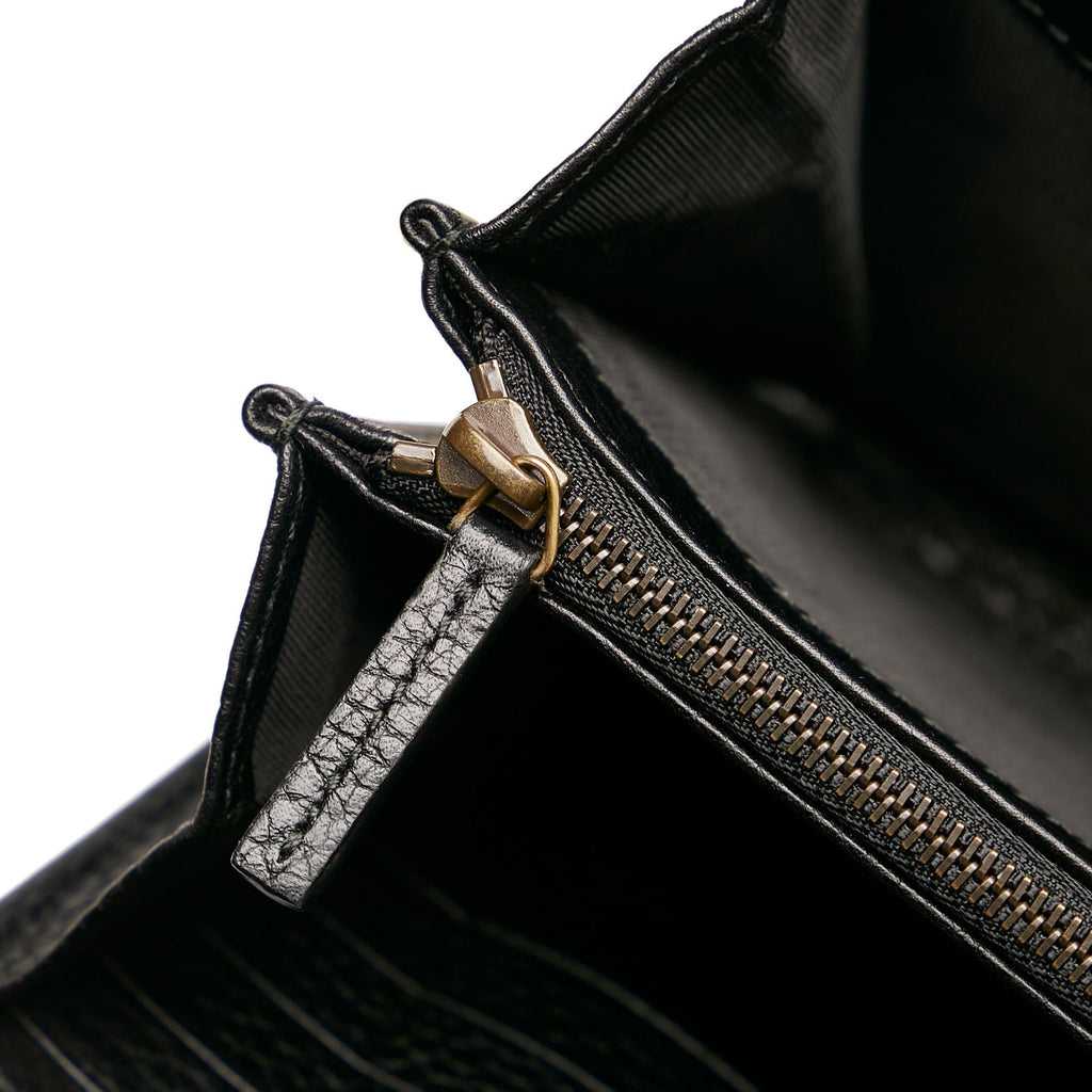 Gucci Gucci Marmont Leather Wallet on Chain (SHG-33733)
