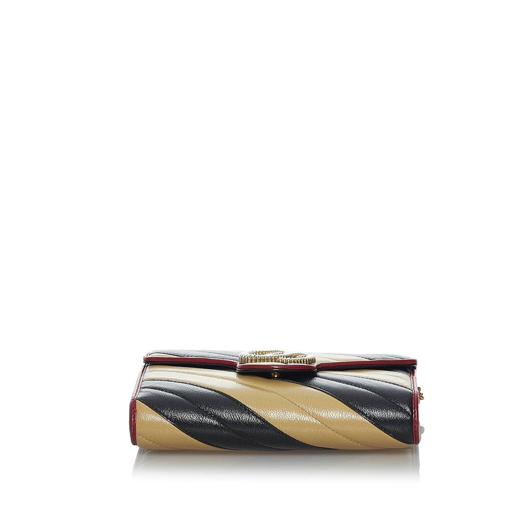 Gucci Gucci Marmont Leather Wallet on Chain (SHG-33741)