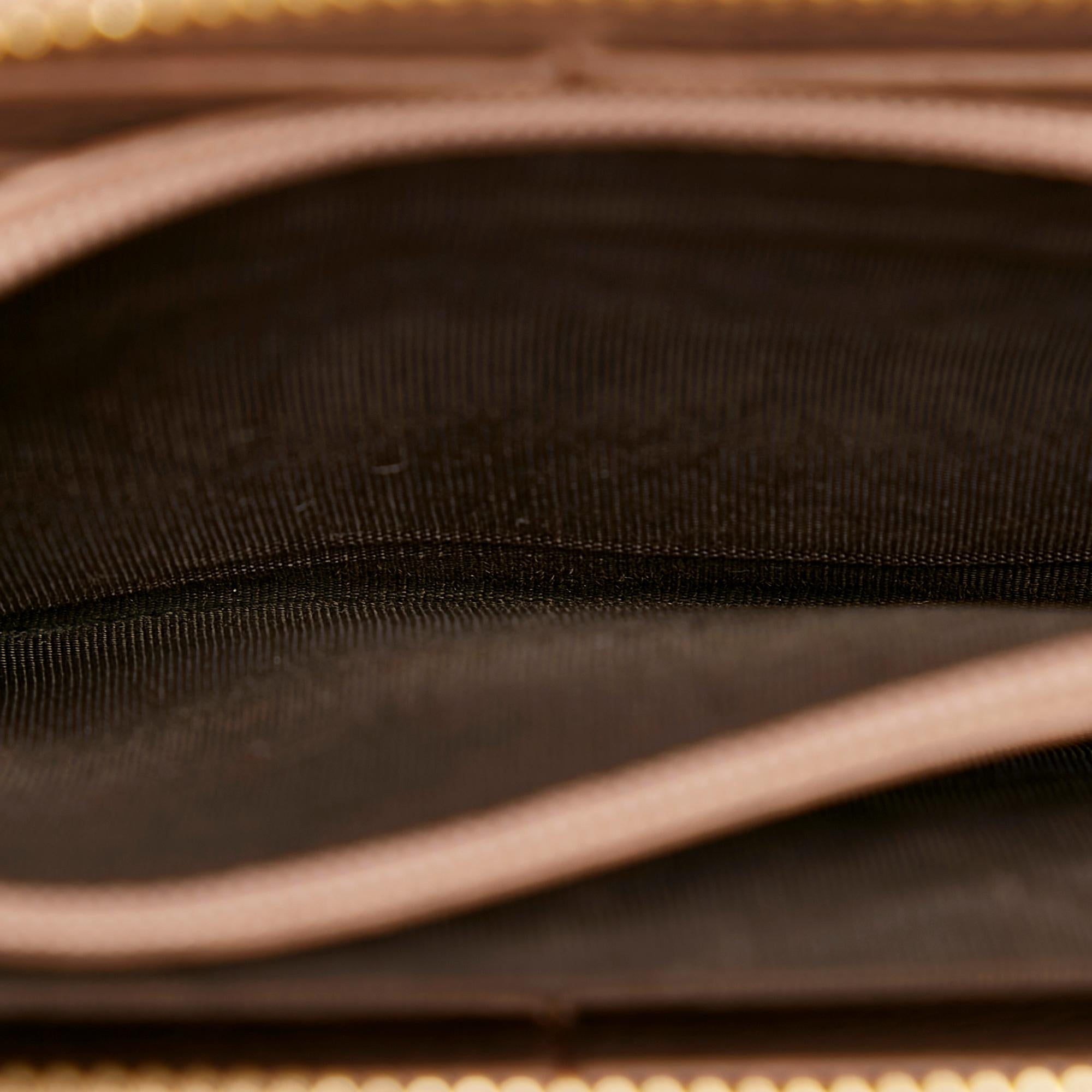 Gucci Gucci Marmont Leather Wallet (SHG-29633)