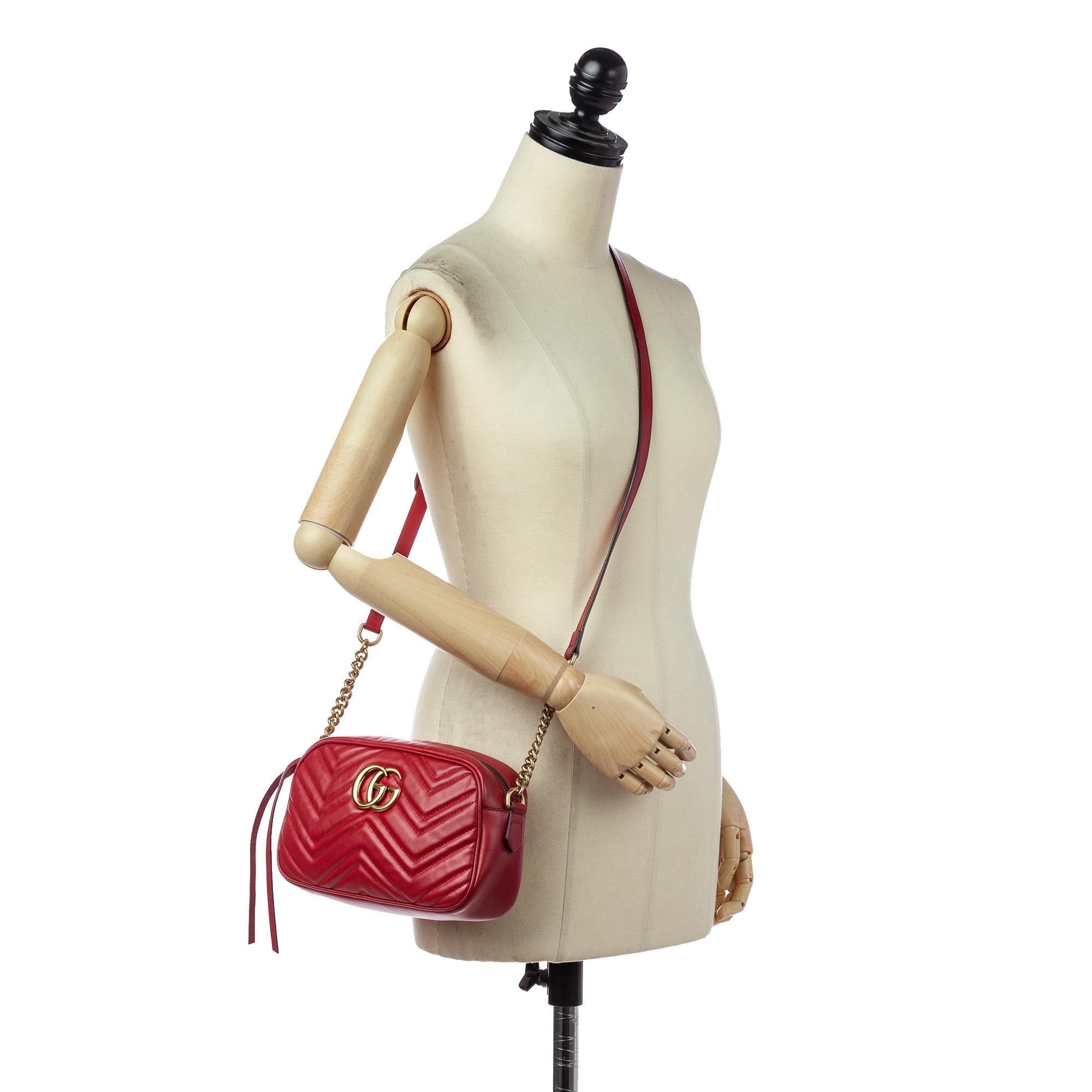 Gucci Gucci Marmont Matelasse Crossbody Bag (SHG-30567)