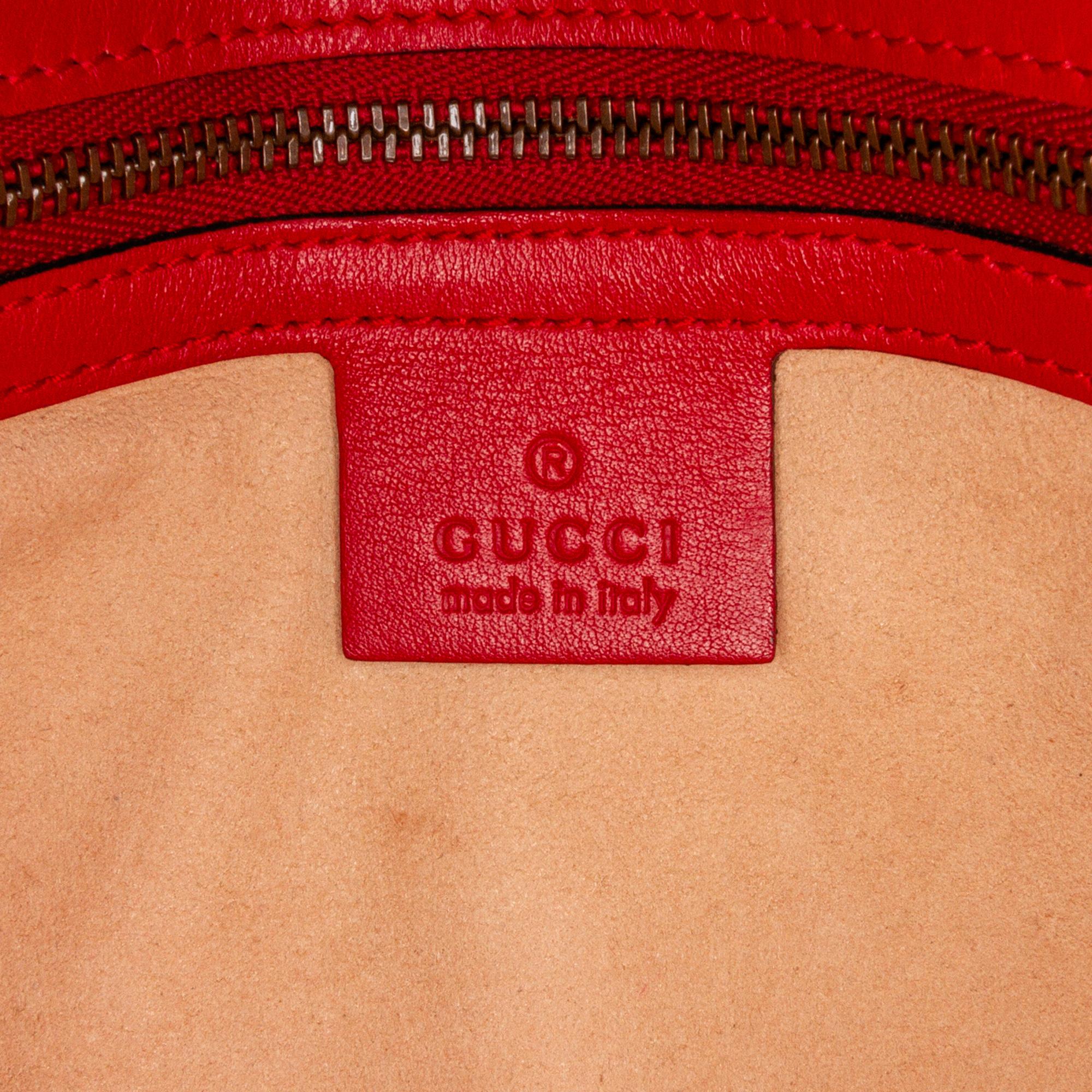 Gucci GG Marmont Matelasse Crossbody Bag (SHG-R45Ixx)